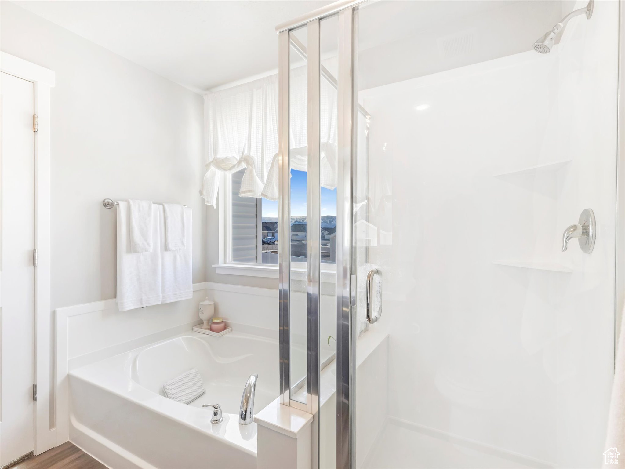 Tooele, Utah, 84074, United States, 3 Bedrooms Bedrooms, ,2 BathroomsBathrooms,Residential,For Sale,1859908