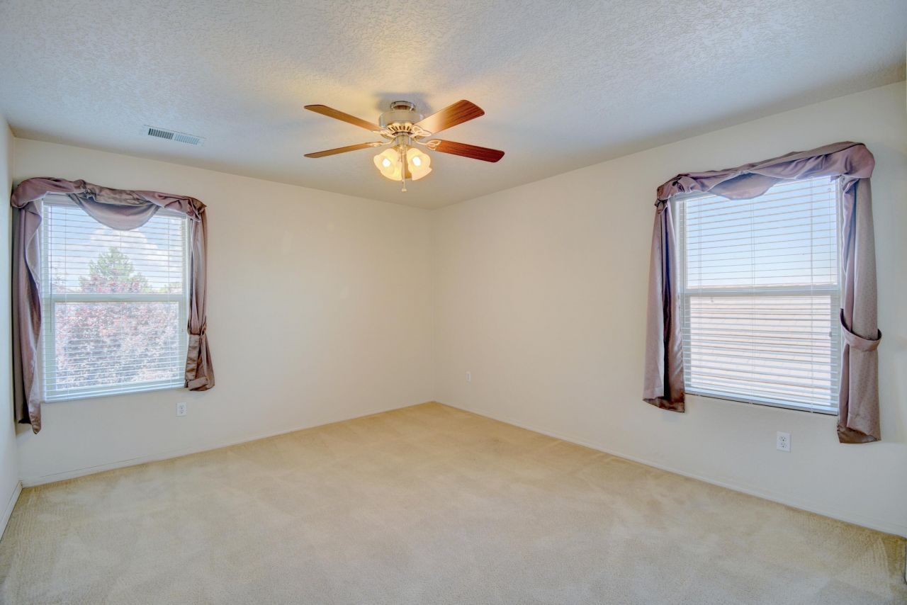 Rio Rancho, New Mexico, 87124, United States, 5 Bedrooms Bedrooms, ,3 BathroomsBathrooms,Residential,For Sale,1898268