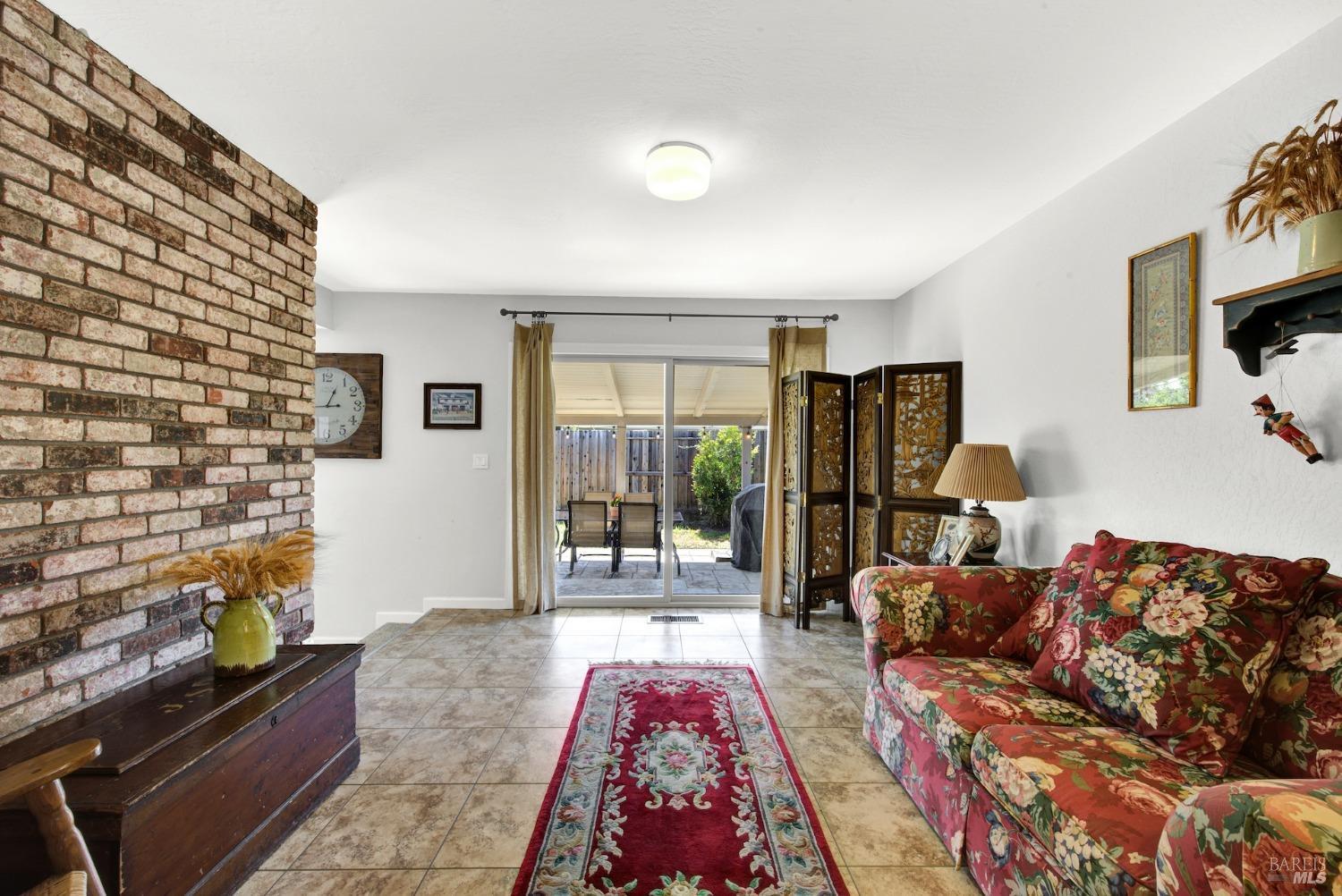 Dixon, California, 95620, United States, 3 Bedrooms Bedrooms, ,2 BathroomsBathrooms,Residential,For Sale,1943662