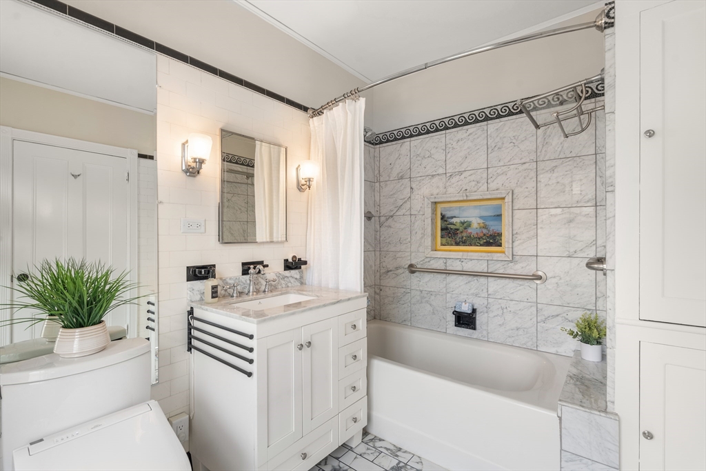Cambridge, Massachusetts, 02140, United States, 5 Bedrooms Bedrooms, ,4 BathroomsBathrooms,Residential,For Sale,1939674