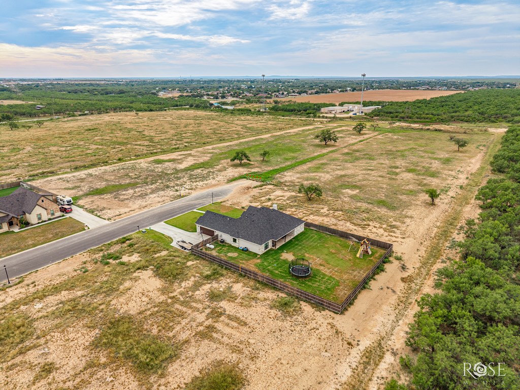 San Angelo, Texas, 76904, United States, 4 Bedrooms Bedrooms, ,3 BathroomsBathrooms,Residential,For Sale,1941771