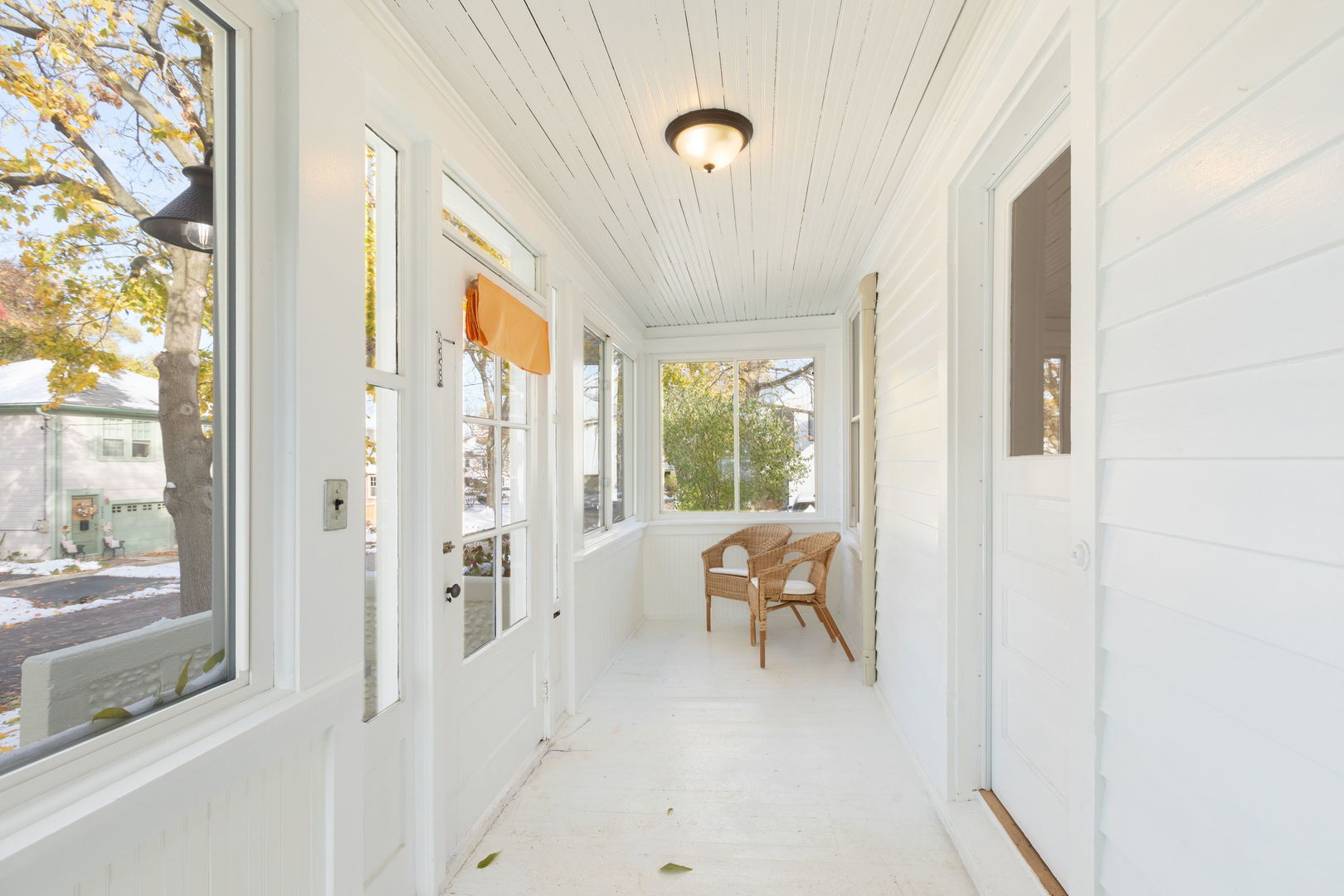 Lake Forest, Illinois, 60045, United States, 3 Bedrooms Bedrooms, ,2 BathroomsBathrooms,Residential,For Sale,1992856