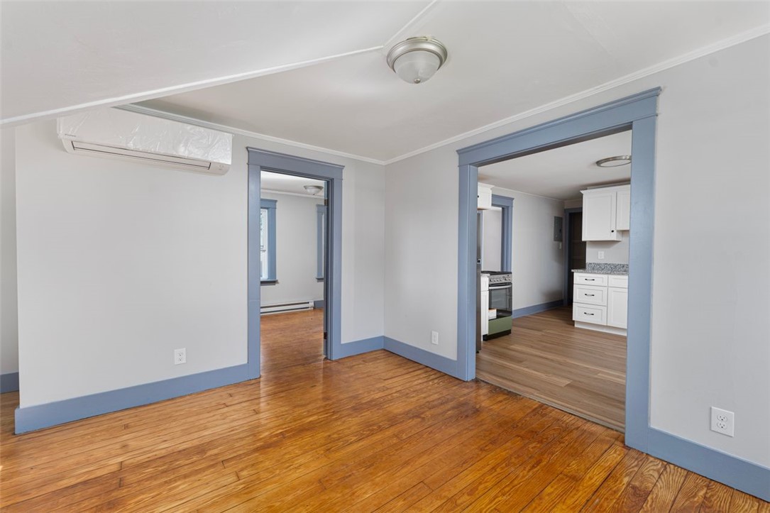 Warwick, Rhode Island, 02889, United States, 4 Bedrooms Bedrooms, ,2 BathroomsBathrooms,Residential,For Sale,1988287