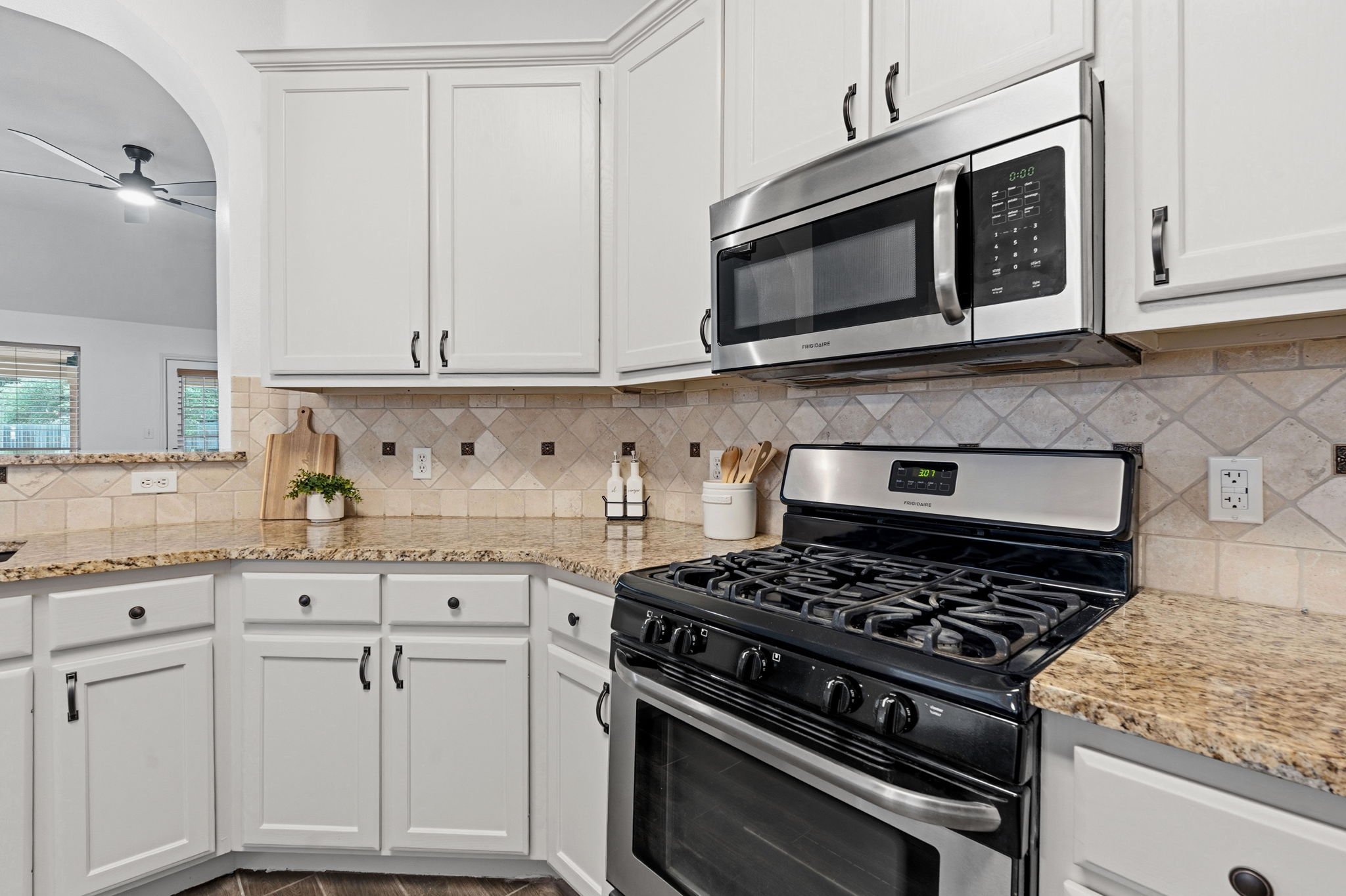  Step-Free Living on Quiet Loop  Recent Upgrades  Close-in Cedar Park - 物件實景