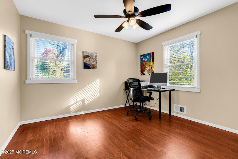 Tinton Falls, New Jersey, 07712, United States, 3 Bedrooms Bedrooms, ,2 BathroomsBathrooms,Residential,For Sale,1987767