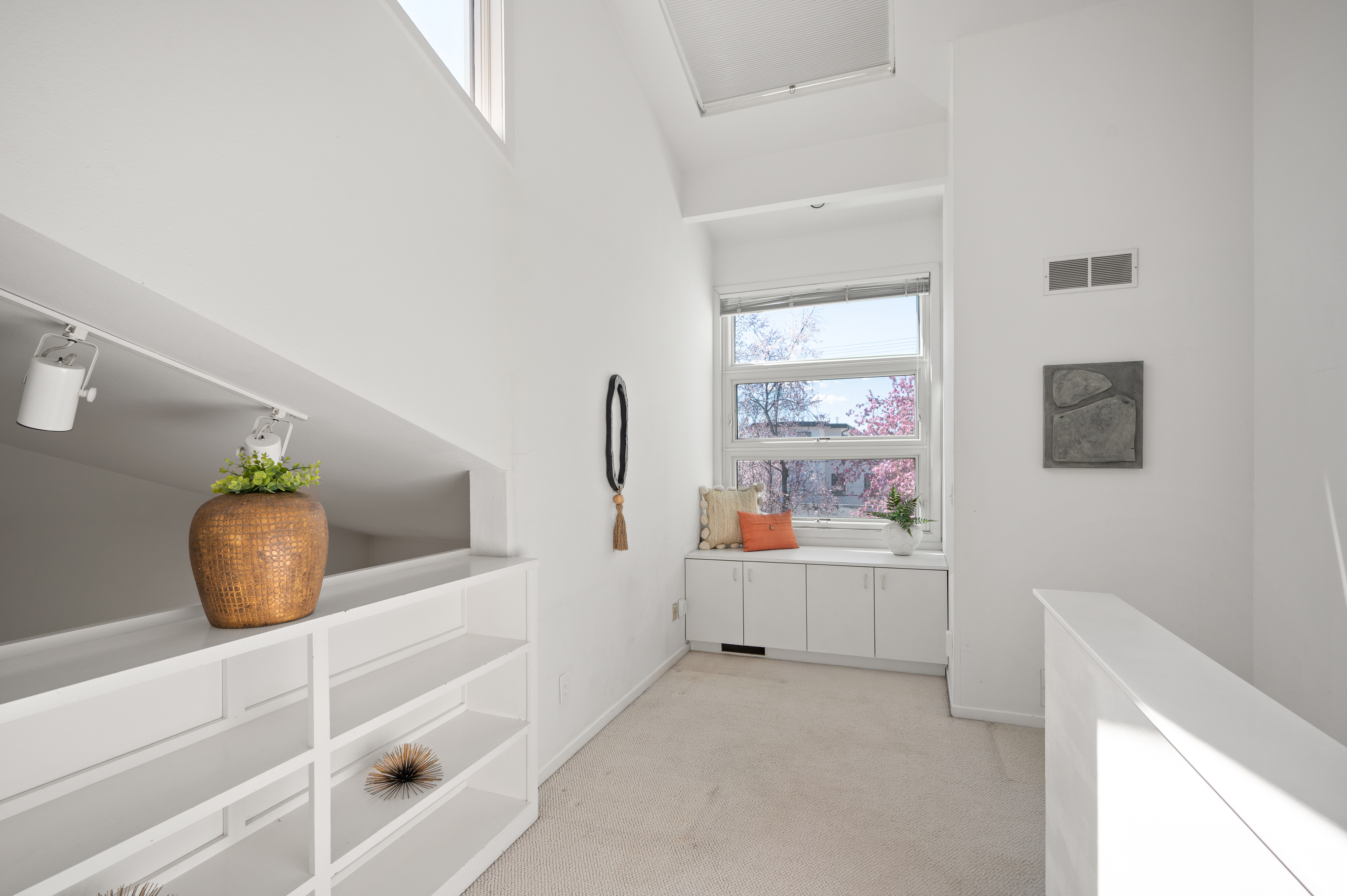  Sun-Drenched Residence With Modern Indoor Outdoor Living - 物件實景