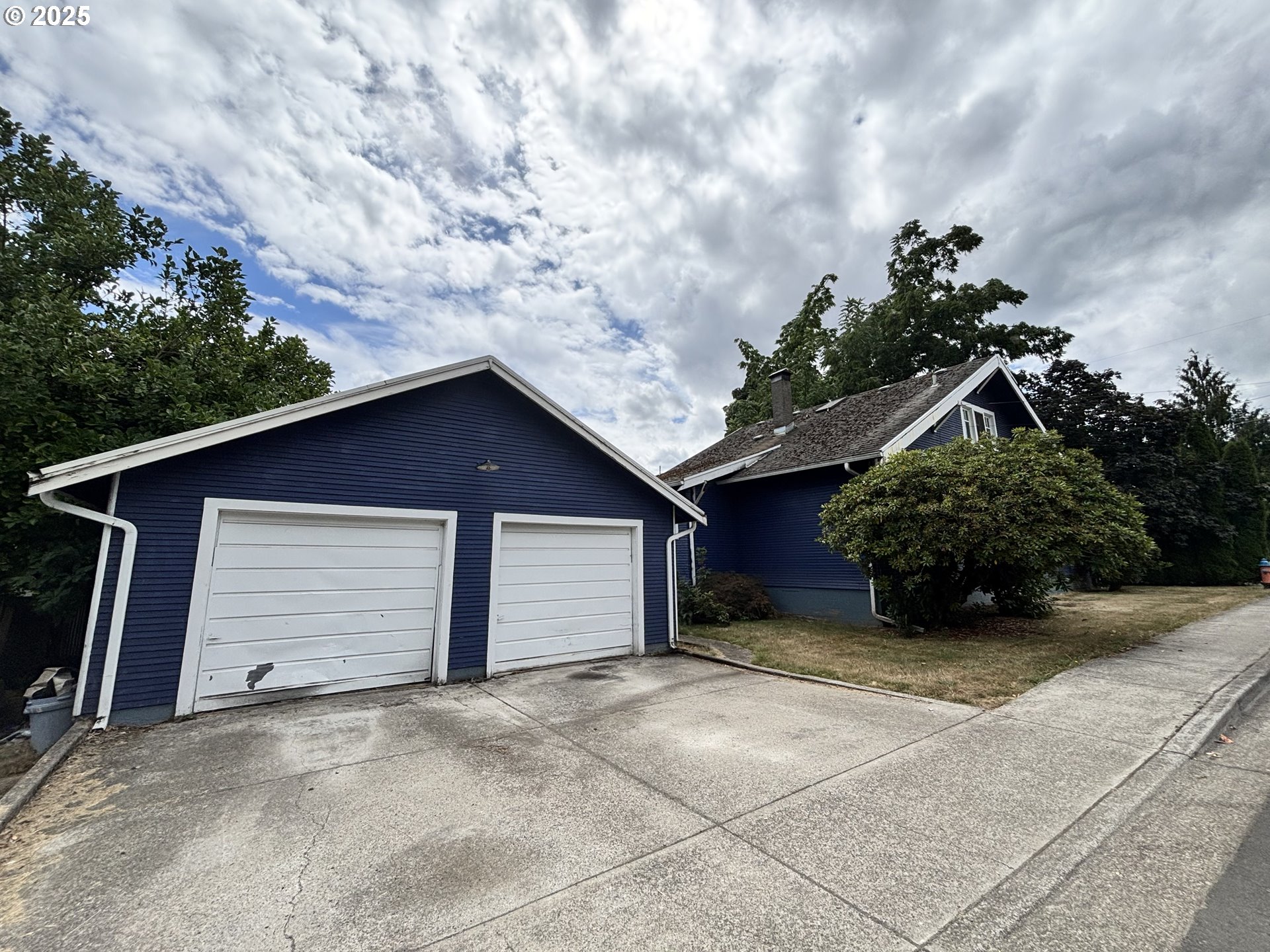 Gladstone, Oregon, 97027, United States, 3 Bedrooms Bedrooms, ,1 BathroomBathrooms,Residential,For Sale,1928462