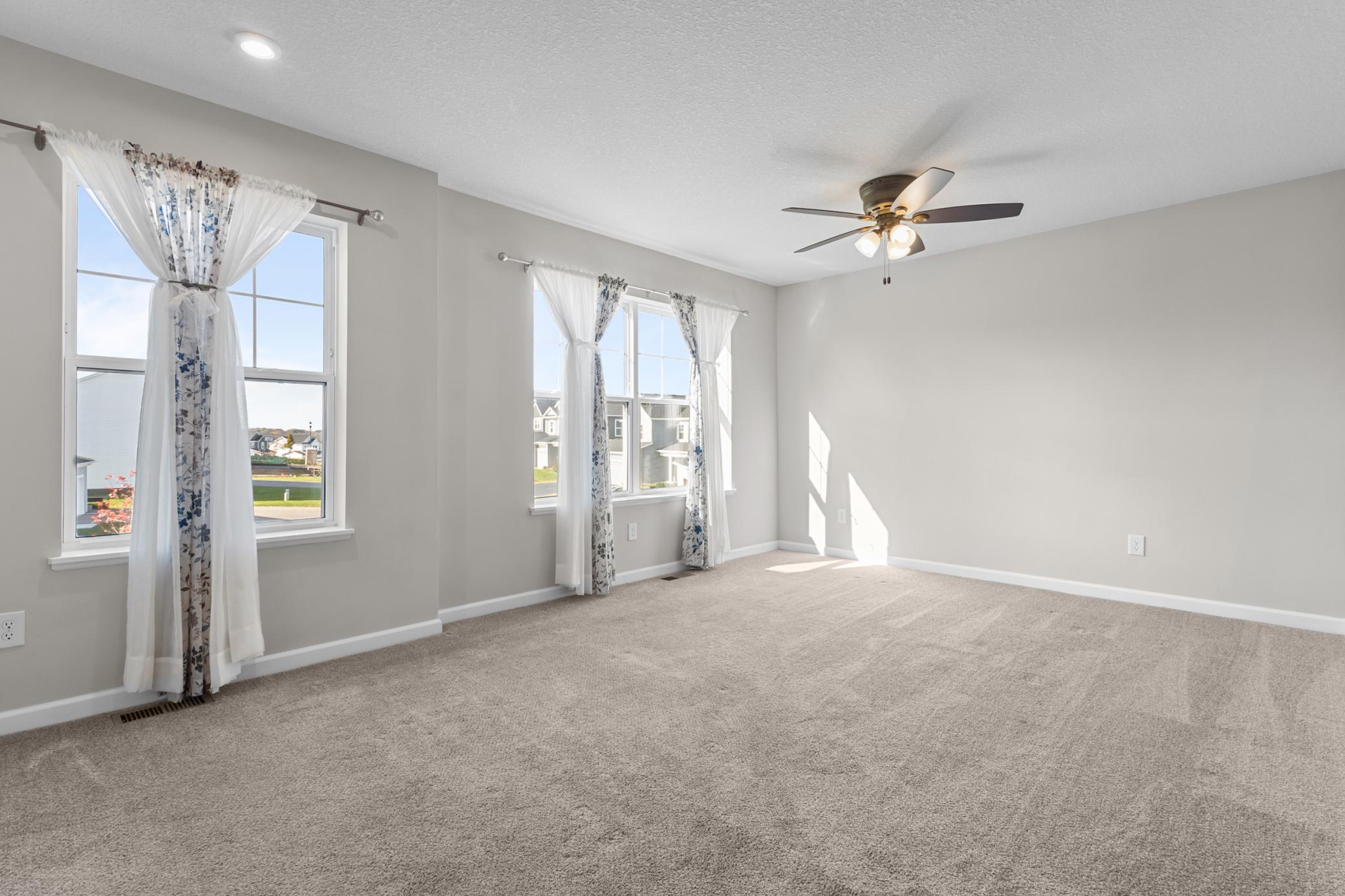 Farmington, Minnesota, 55024, United States, 4 Bedrooms Bedrooms, ,2 BathroomsBathrooms,Residential,For Sale,1990959