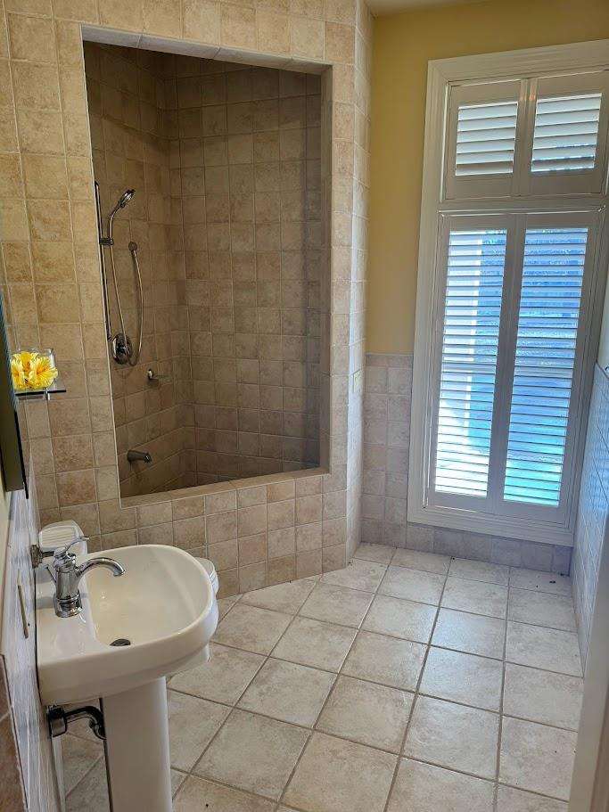 Kirksville, Missouri, 63501, United States, 5 Bedrooms Bedrooms, ,6 BathroomsBathrooms,Residential,For Sale,1982202