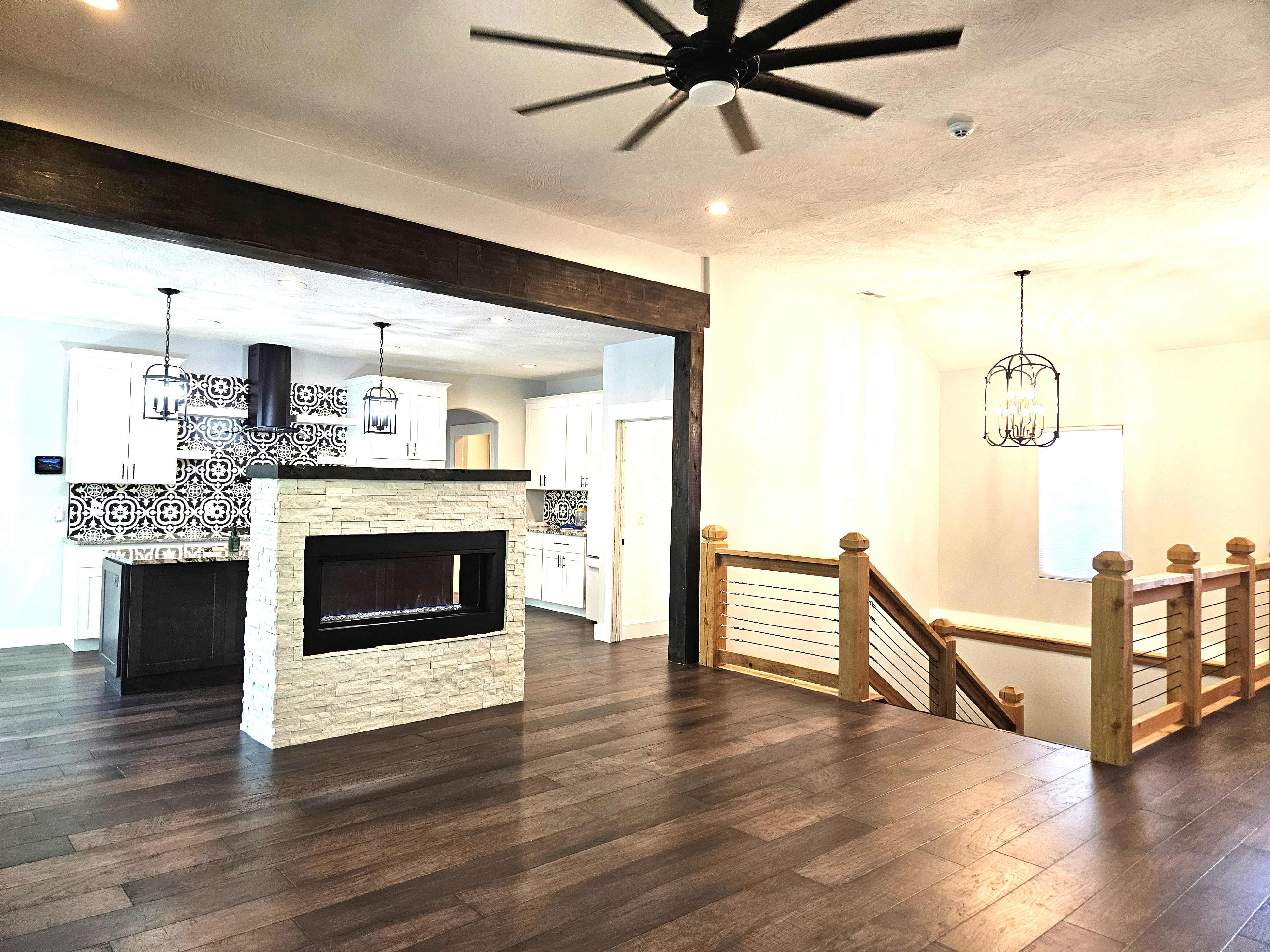 SPRINGFIELD, Missouri, 65804, United States, 4 Bedrooms Bedrooms, ,4 BathroomsBathrooms,Residential,For Sale,1996433