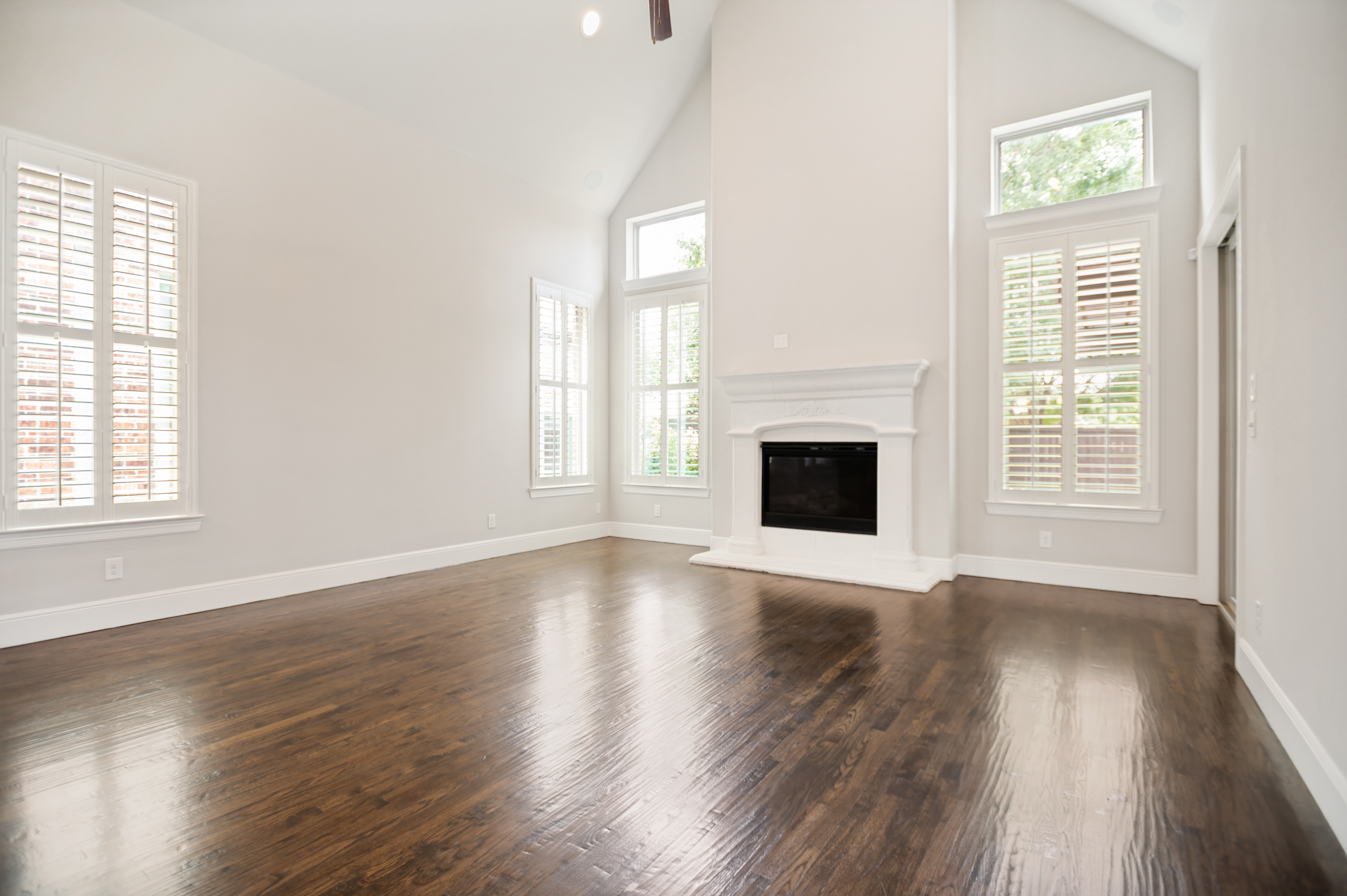  Beautiful One-Story Home is Refreshed and Move-in Ready - 物件實景