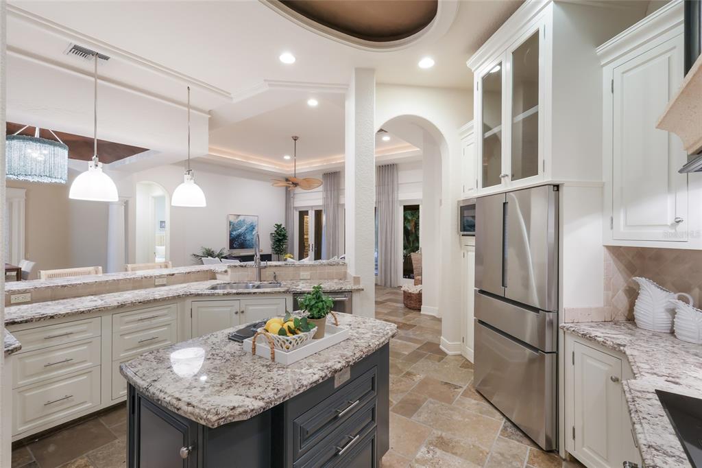 Sarasota, Florida, 34234, United States, 3 Bedrooms Bedrooms, ,3 BathroomsBathrooms,Residential,For Sale,1989538