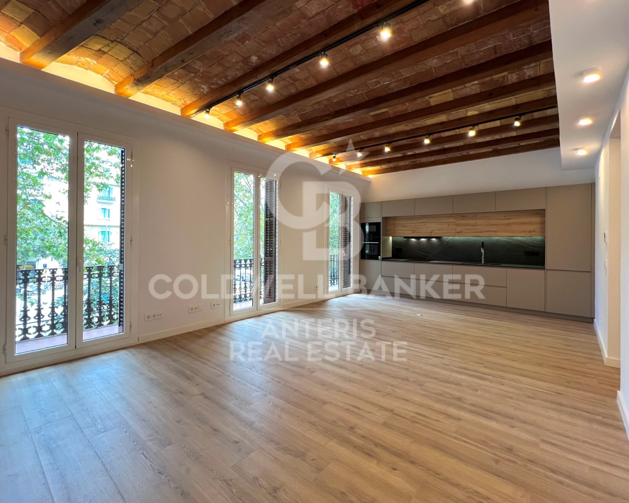 Barcelona, Barcelona, Eixample, La Dreta de l'Eix, Barcelona, Catalonia, ES, 2 Bedrooms Bedrooms, ,2 BathroomsBathrooms,Residential,For Sale,Barcelona, Barcelona, Eixample, La Dreta de l'Eix,1611380