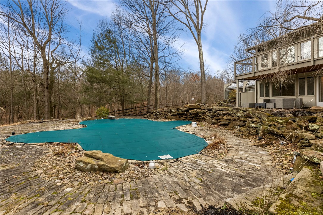 Fox Chapel, Pennsylvania, 15215, United States, 4 Bedrooms Bedrooms, ,5 BathroomsBathrooms,Residential,For Sale,1927245