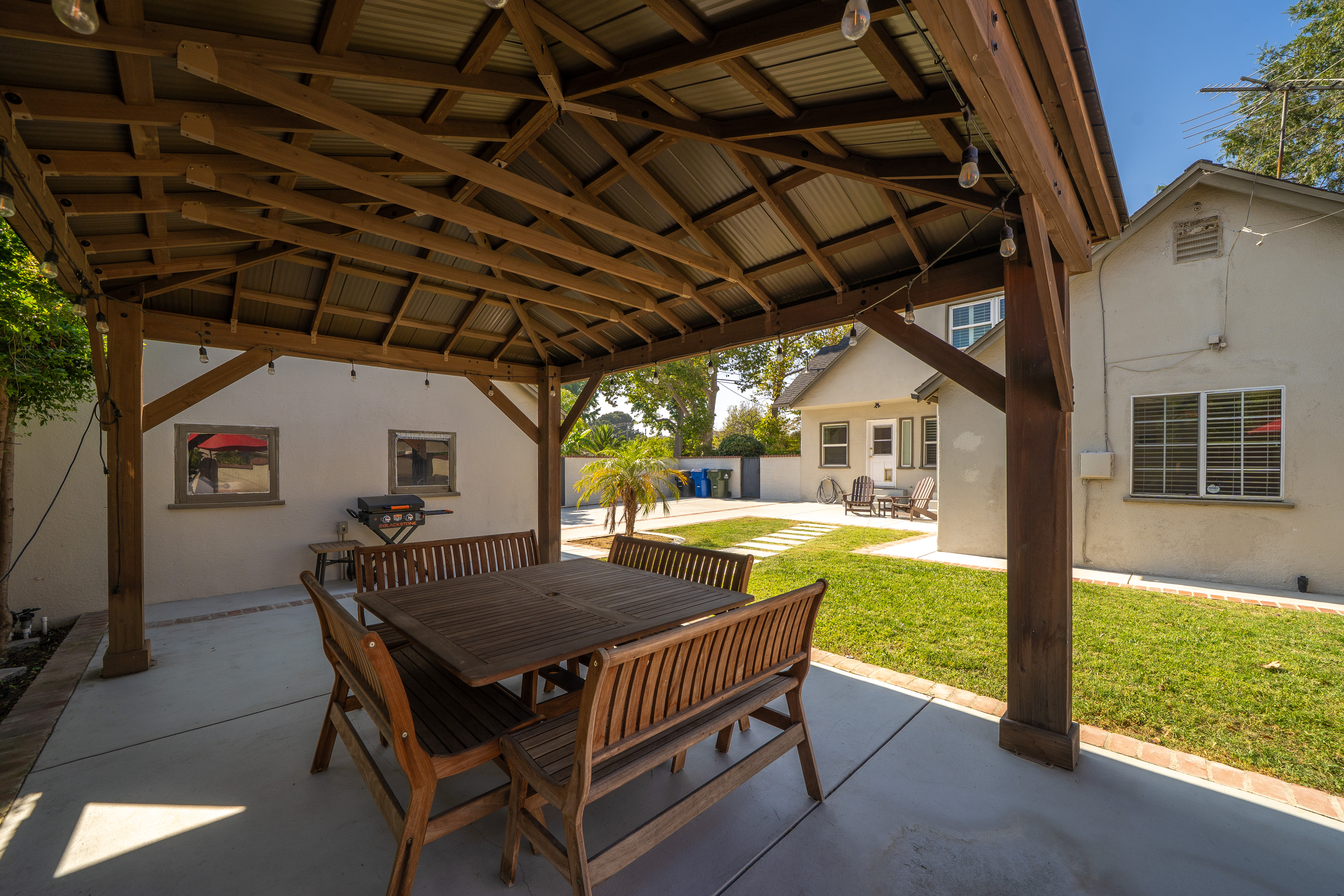  859 West Berkeley Court, Ontario, CA 91762 - 物件實景