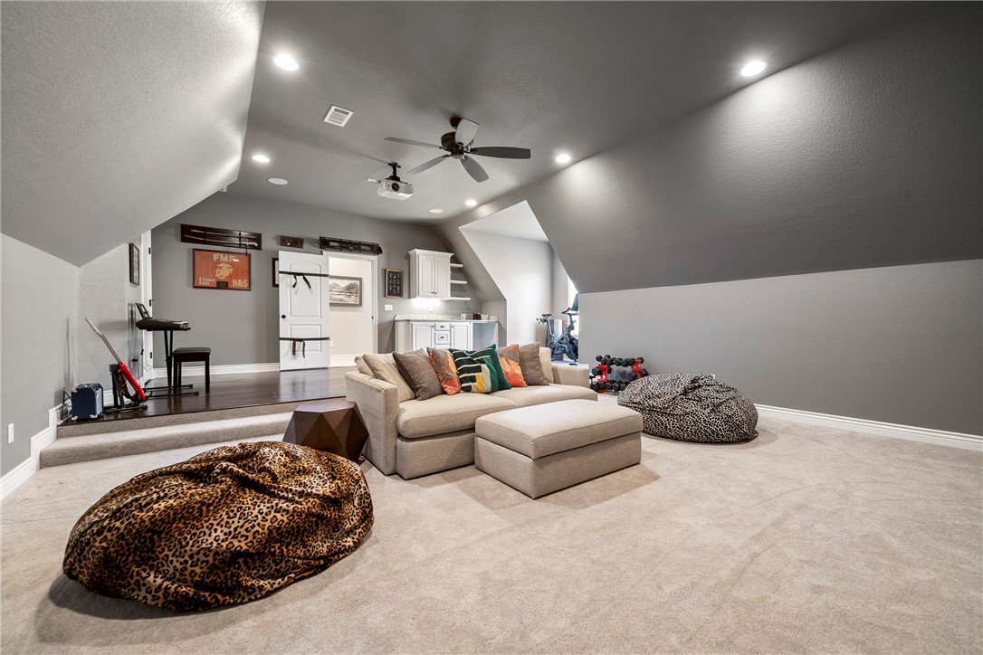 Bentonville, Arkansas, 72712, United States, 5 Bedrooms Bedrooms, ,5 BathroomsBathrooms,Residential,For Sale,1895403