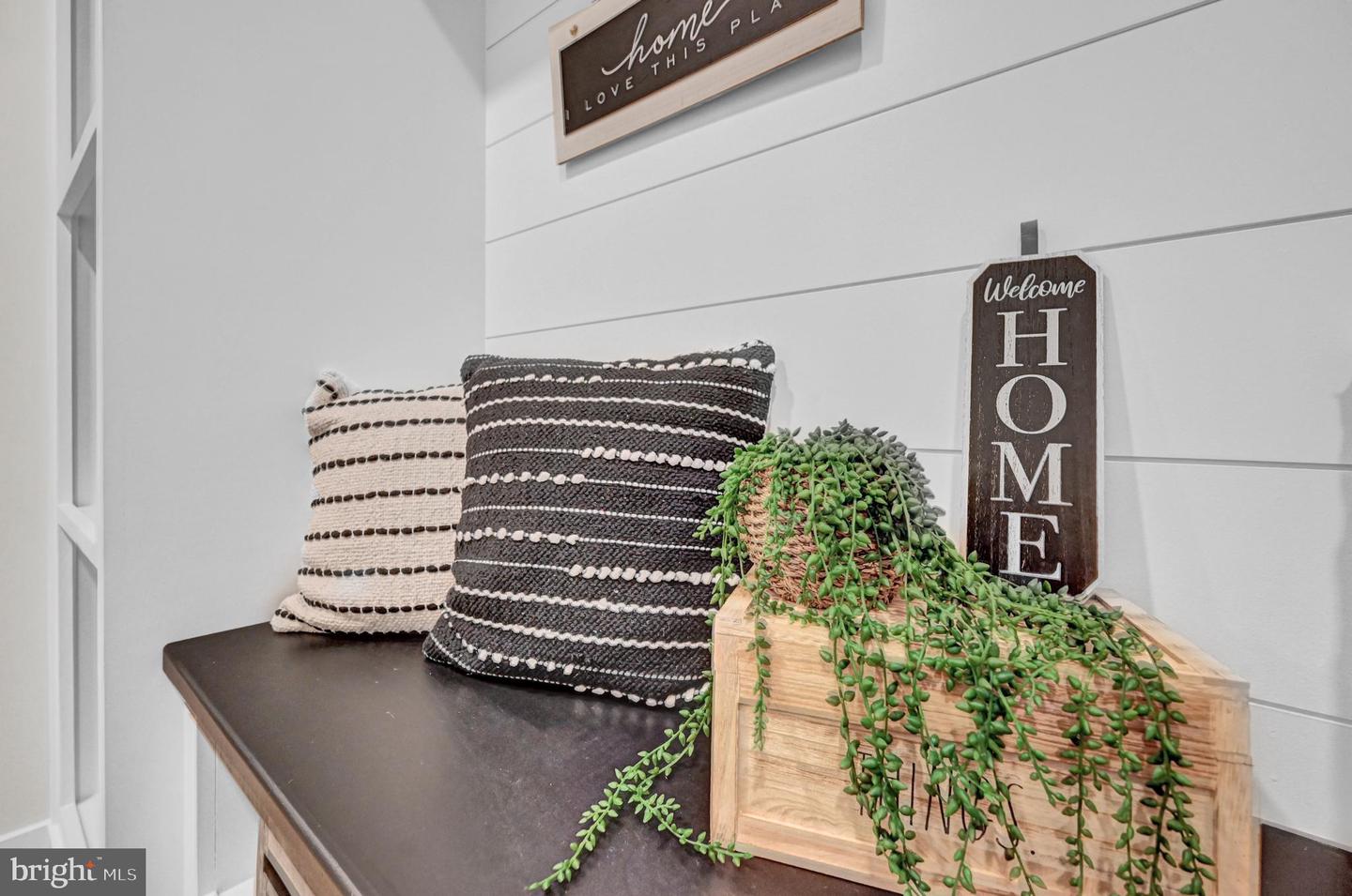 705 Oxford Drive Unit 39, York, Pennsylvania, 17406, United States, 4 Bedrooms Bedrooms, ,5 BathroomsBathrooms,Residential,For Sale,705 Oxford Drive Unit 39,1628330