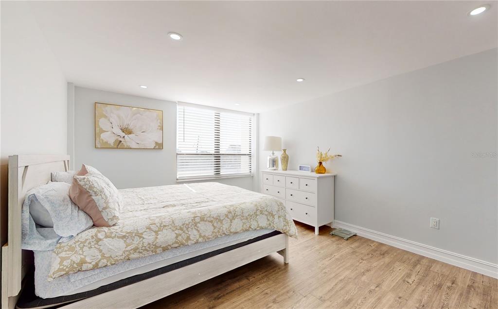 Clearwater Beach, Florida, 33767, United States, 2 Bedrooms Bedrooms, ,2 BathroomsBathrooms,Residential,For Sale,1818973