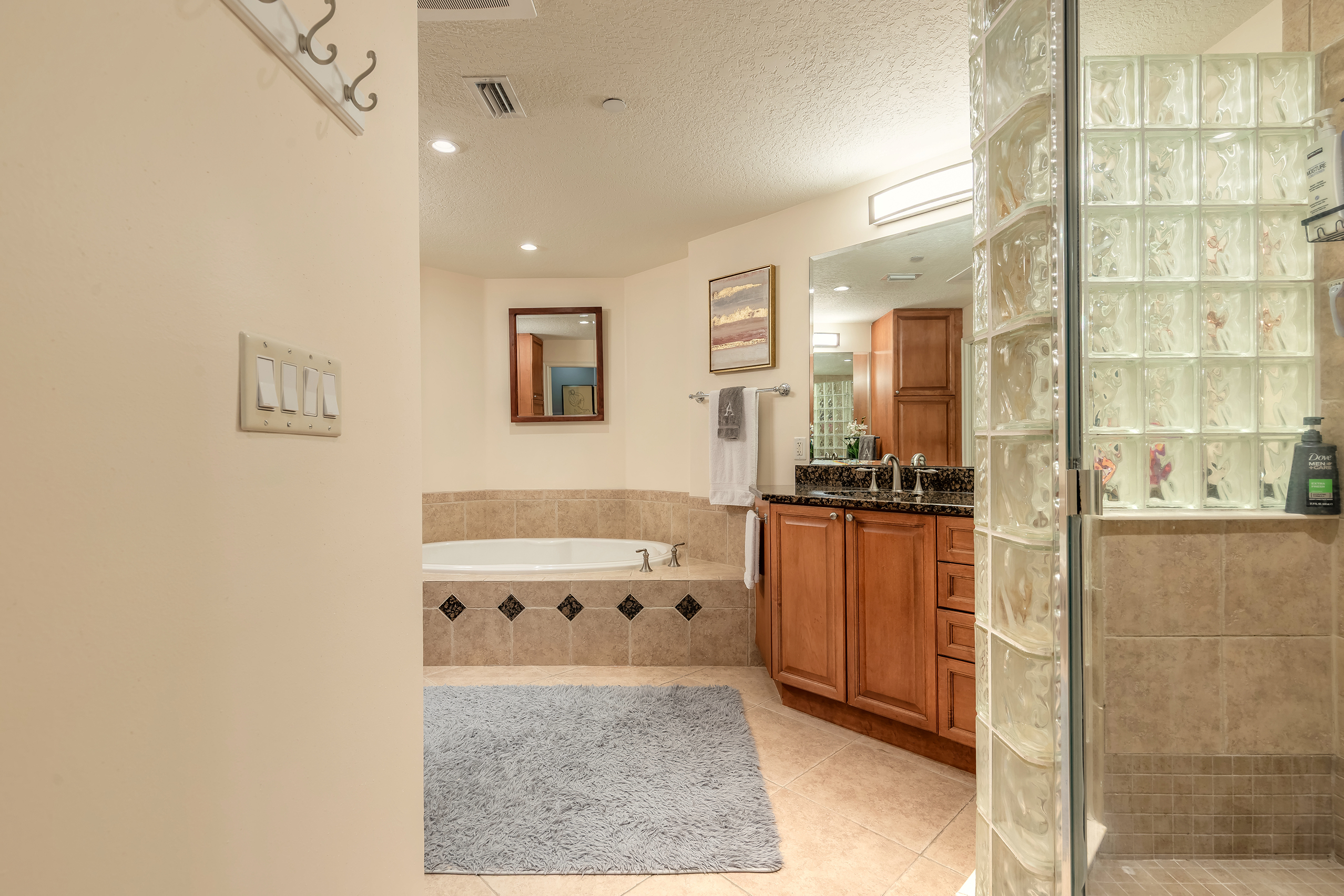 Daytona Beach, Florida, 32118, United States, 3 Bedrooms Bedrooms, ,3 BathroomsBathrooms,Residential,For Sale,1887964