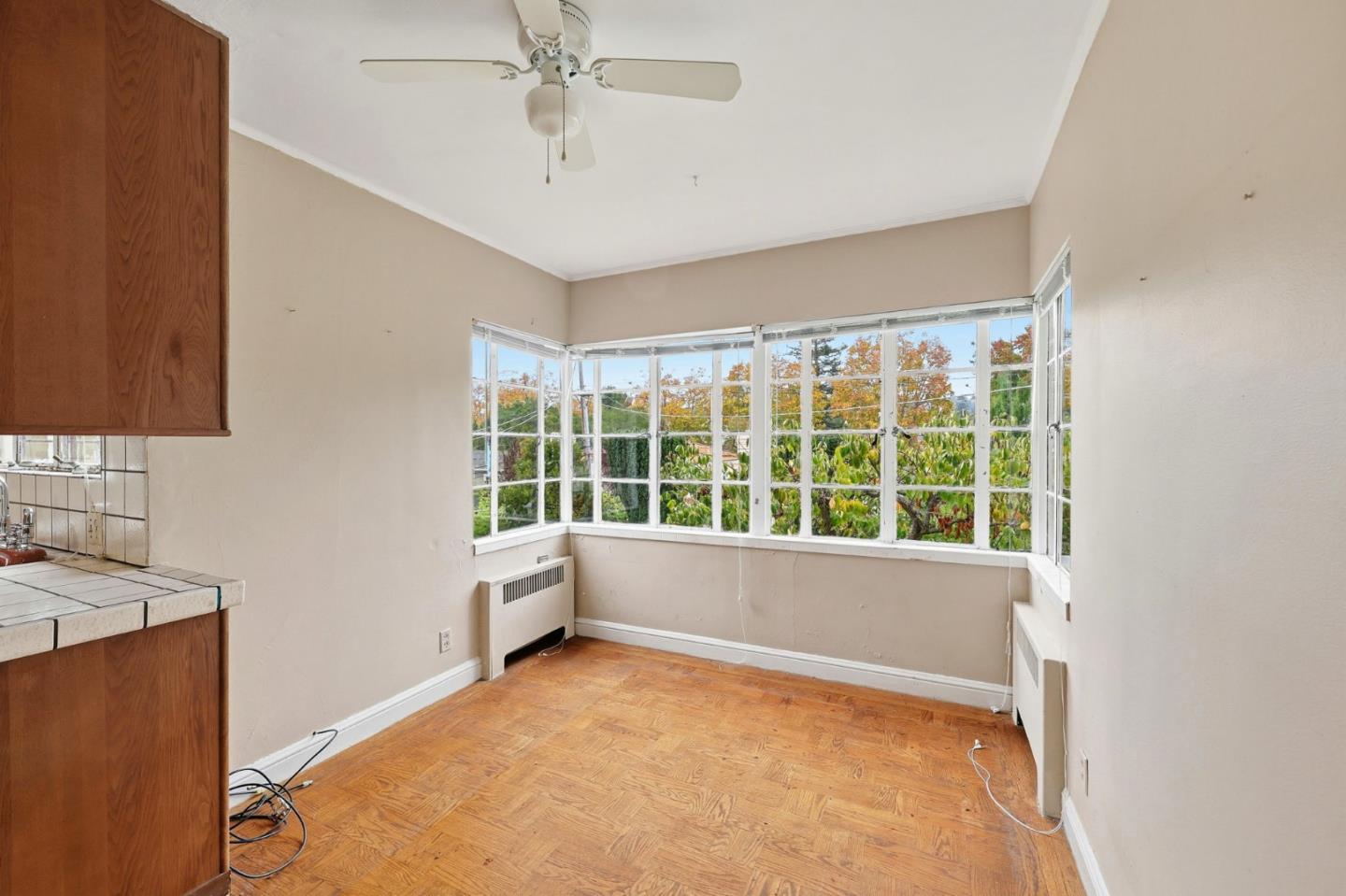 Burlingame, California, 94010, United States, 2 Bedrooms Bedrooms, ,2 BathroomsBathrooms,Residential,For Sale,1987615