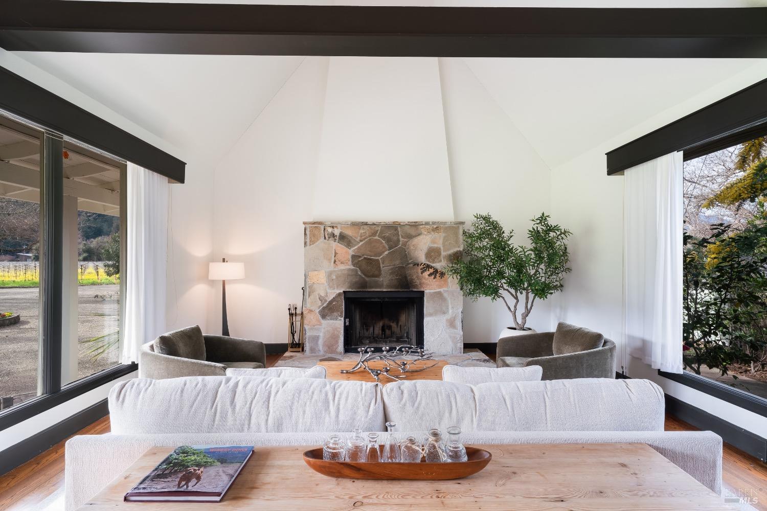 Calistoga, California, 94515, United States, 3 Bedrooms Bedrooms, ,3 BathroomsBathrooms,Residential,For Sale,1990921