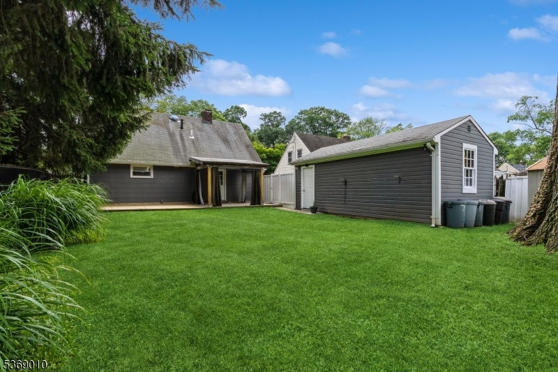 Rahway City, New Jersey, 07065, United States, 3 Bedrooms Bedrooms, ,2 BathroomsBathrooms,Residential,For Sale,1883212