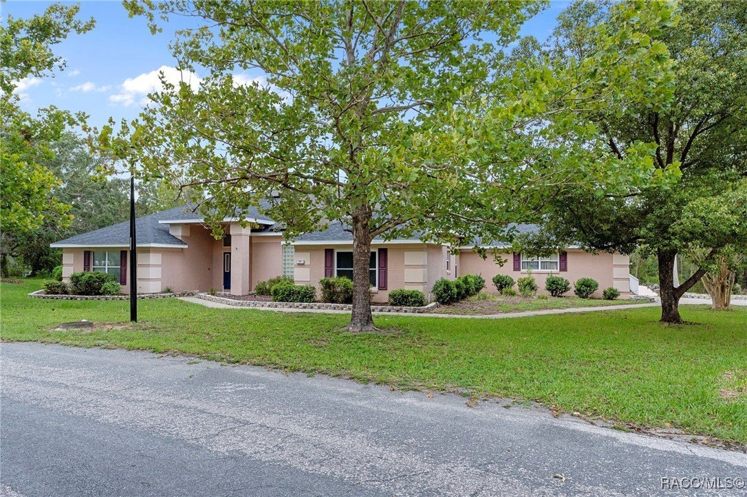 Homosassa, Florida, 34446, United States, 5 Bedrooms Bedrooms, ,4 BathroomsBathrooms,Residential,For Sale,1916240