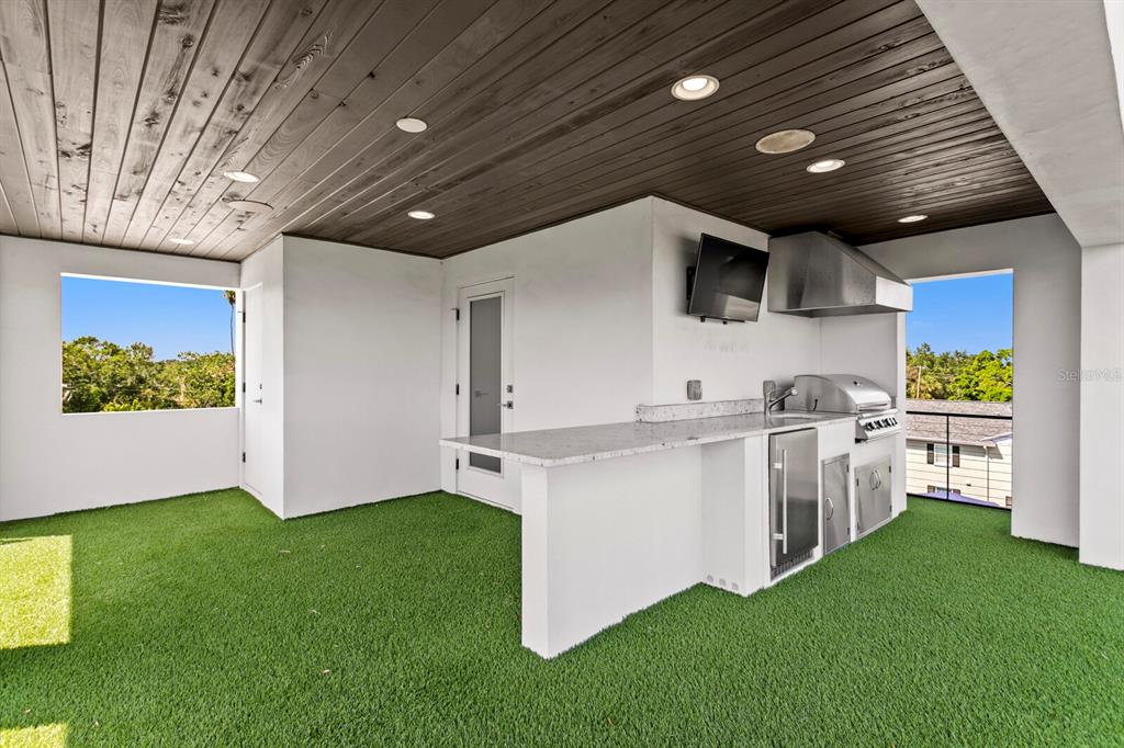 Tampa, Florida, 33606, United States, 5 Bedrooms Bedrooms, ,7 BathroomsBathrooms,Residential,For Sale,1779017