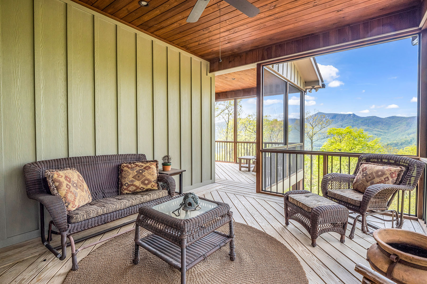  LAKE LURE - 物件實景