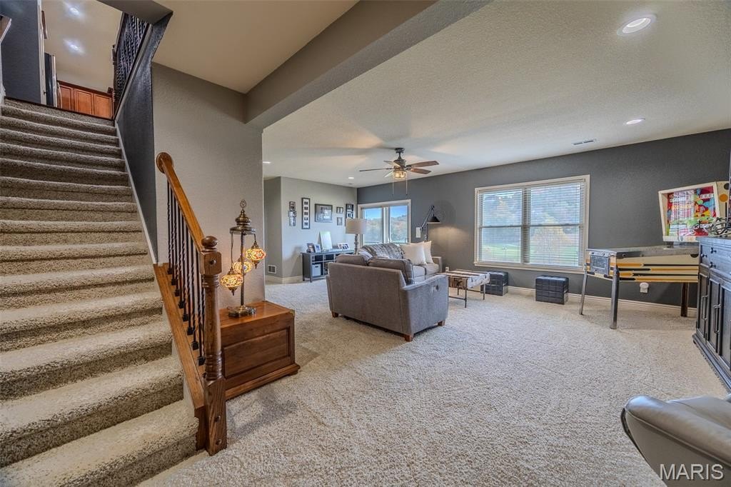 Camdenton, Missouri, 65020, United States, 3 Bedrooms Bedrooms, ,3 BathroomsBathrooms,Residential,For Sale,1989945