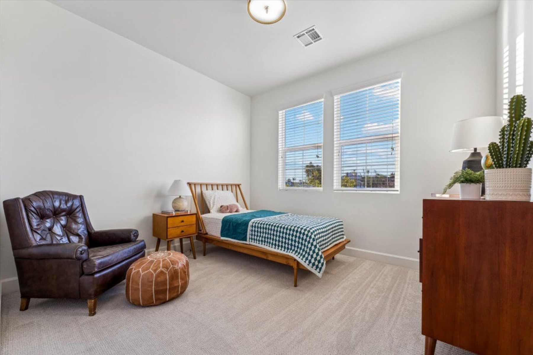  3829 E Crittenden Lane, Phoenix, AZ 85018 - 物件實景
