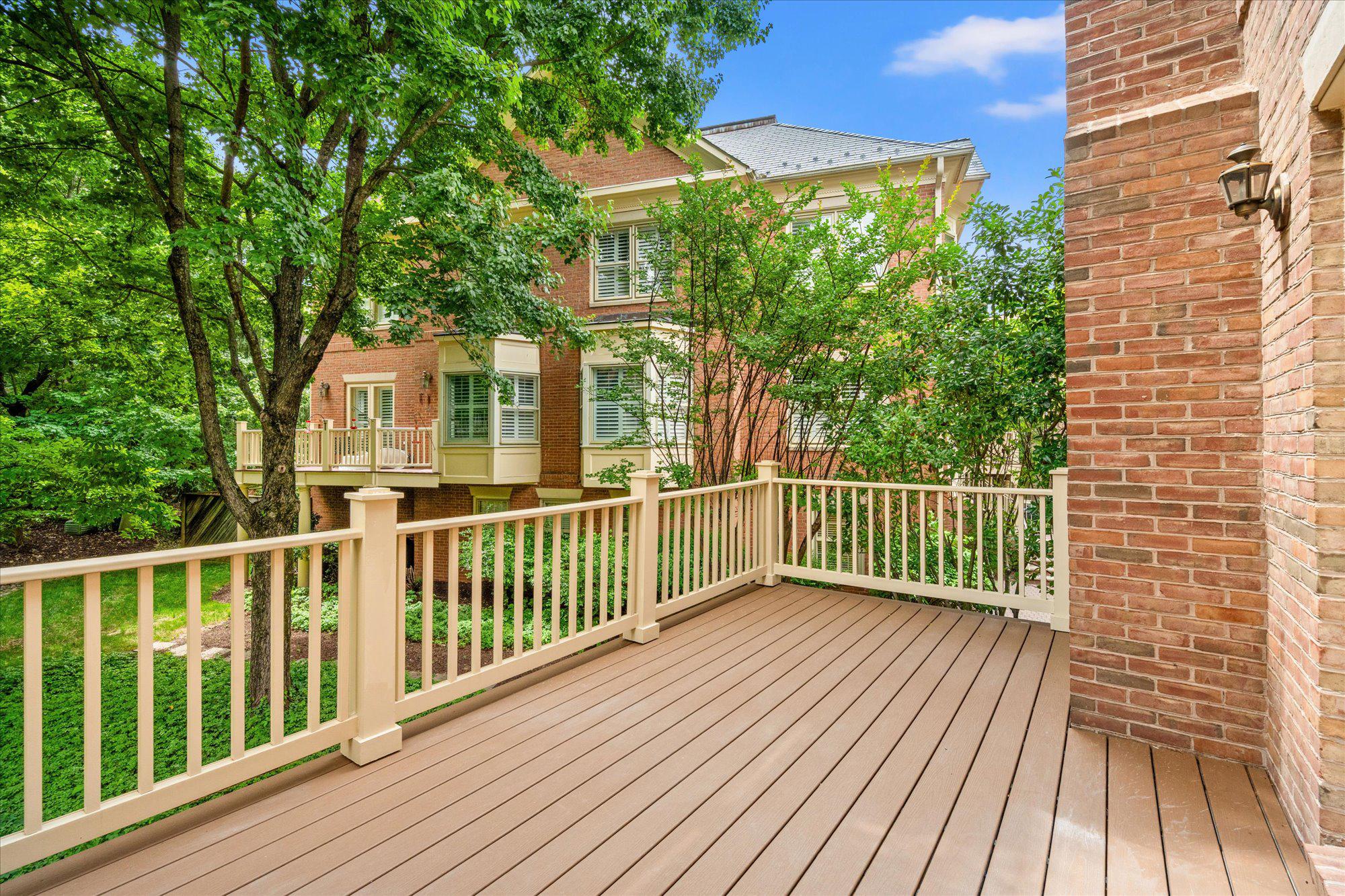  126 Gresham Place, Falls Church, VA, 22046 - 物件實景