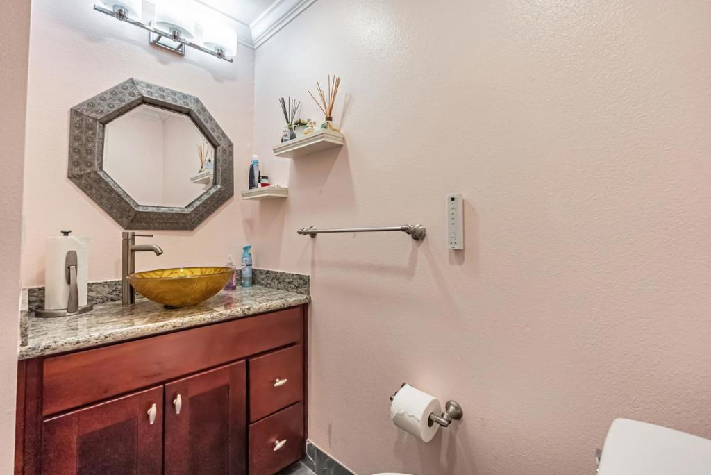 Union City, California, 94587, United States, 3 Bedrooms Bedrooms, ,3 BathroomsBathrooms,Residential,For Sale,1792718
