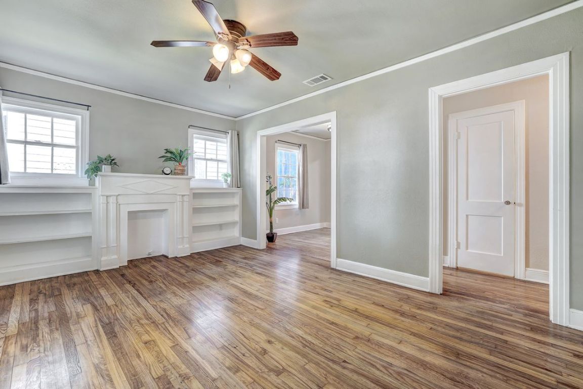 Austin, Texas, 78751, United States, 2 Bedrooms Bedrooms, ,2 BathroomsBathrooms,Residential,For Sale,1989110