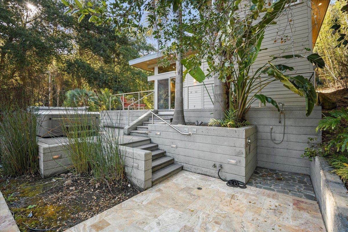 Los Altos Hills, California, 94022, United States, 5 Bedrooms Bedrooms, ,5 BathroomsBathrooms,Residential,For Sale,1907317