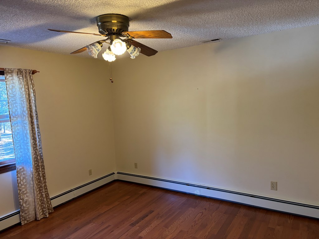 Machipongo, Virginia, 23405, United States, 3 Bedrooms Bedrooms, ,3 BathroomsBathrooms,Residential,For Sale,2003138