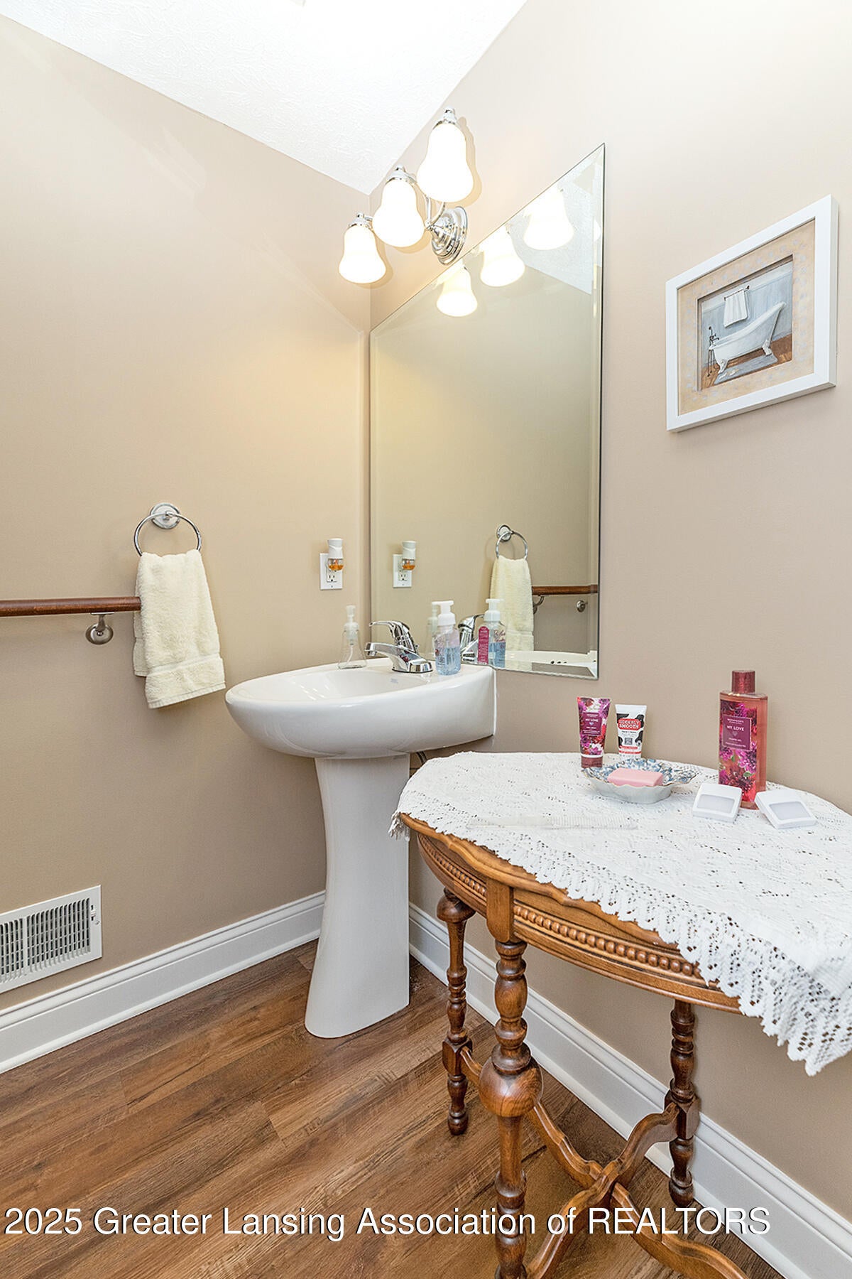 Williamston, Michigan, 48895, United States, 4 Bedrooms Bedrooms, ,4 BathroomsBathrooms,Residential,For Sale,1877487