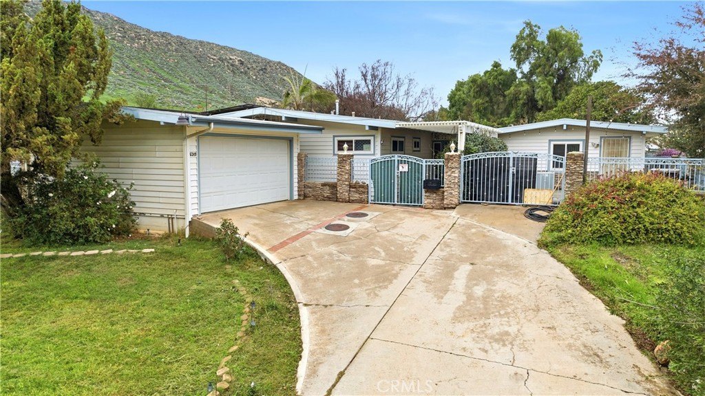 Jurupa Valley, California, 92509, United States, 4 Bedrooms Bedrooms, ,3 BathroomsBathrooms,Residential,For Sale,2044846