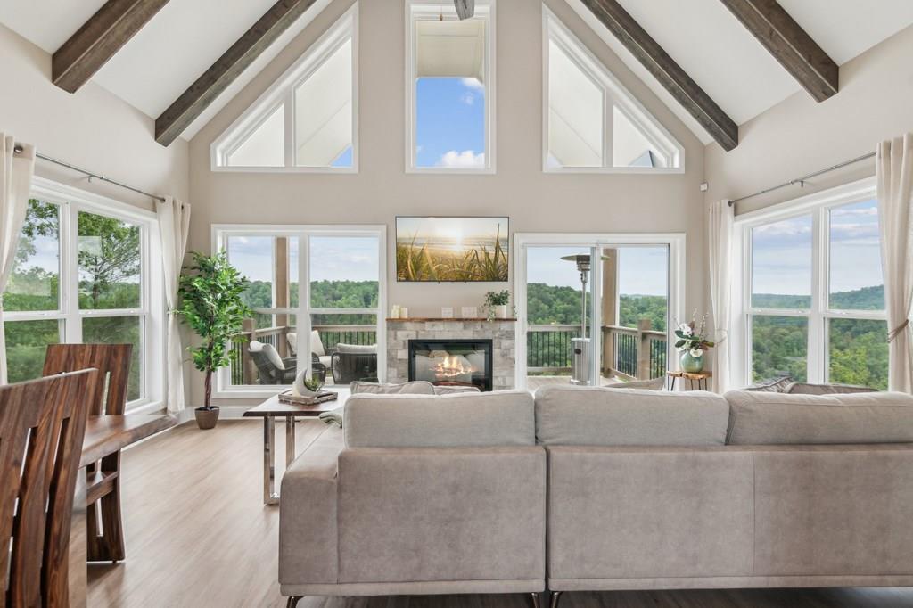 Ellijay, Georgia, 30540, United States, 3 Bedrooms Bedrooms, ,3 BathroomsBathrooms,Residential,For Sale,1859114