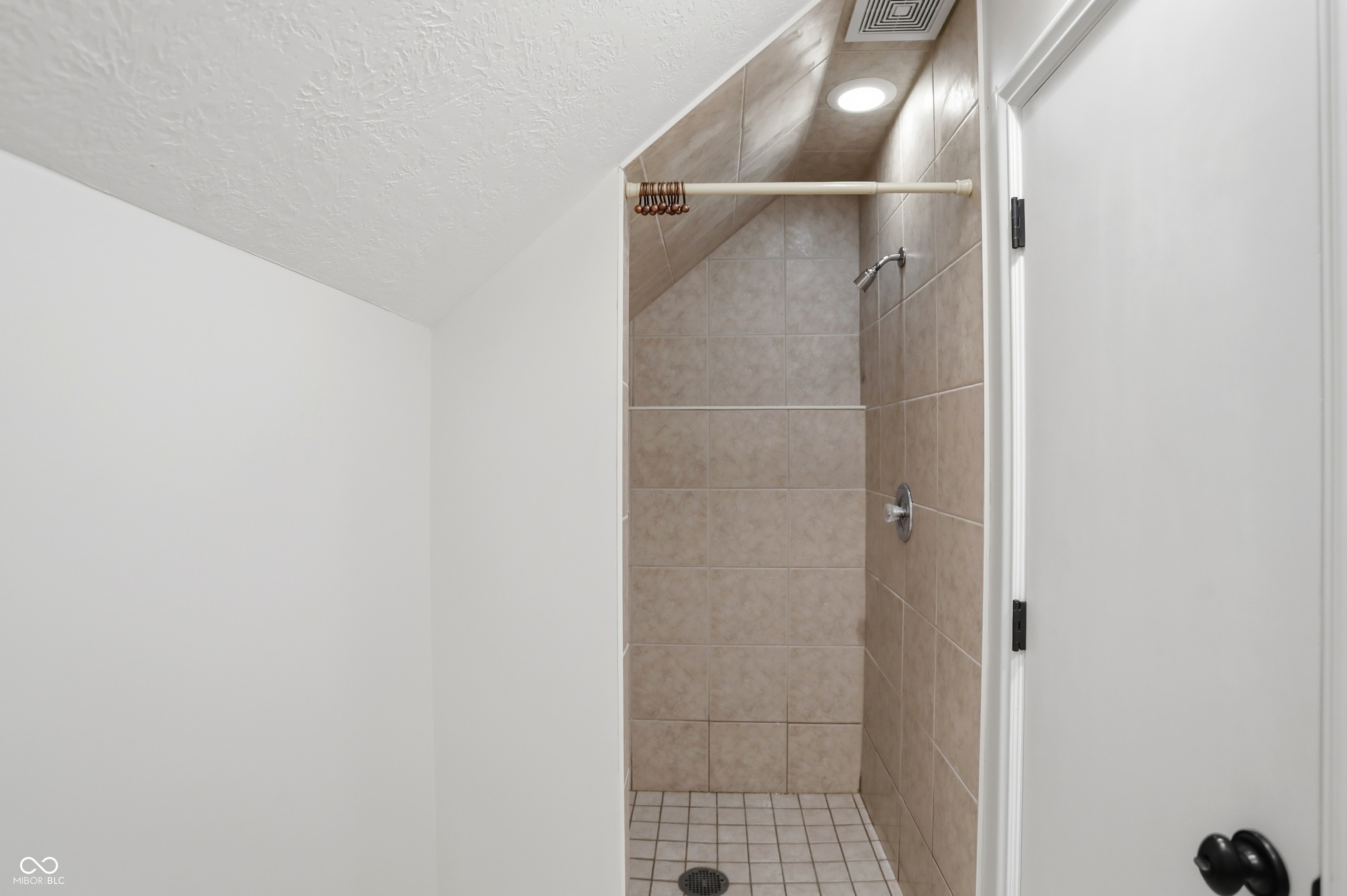 Indianapolis, Indiana, 46256, United States, 6 Bedrooms Bedrooms, ,10 BathroomsBathrooms,Residential,For Sale,2016946