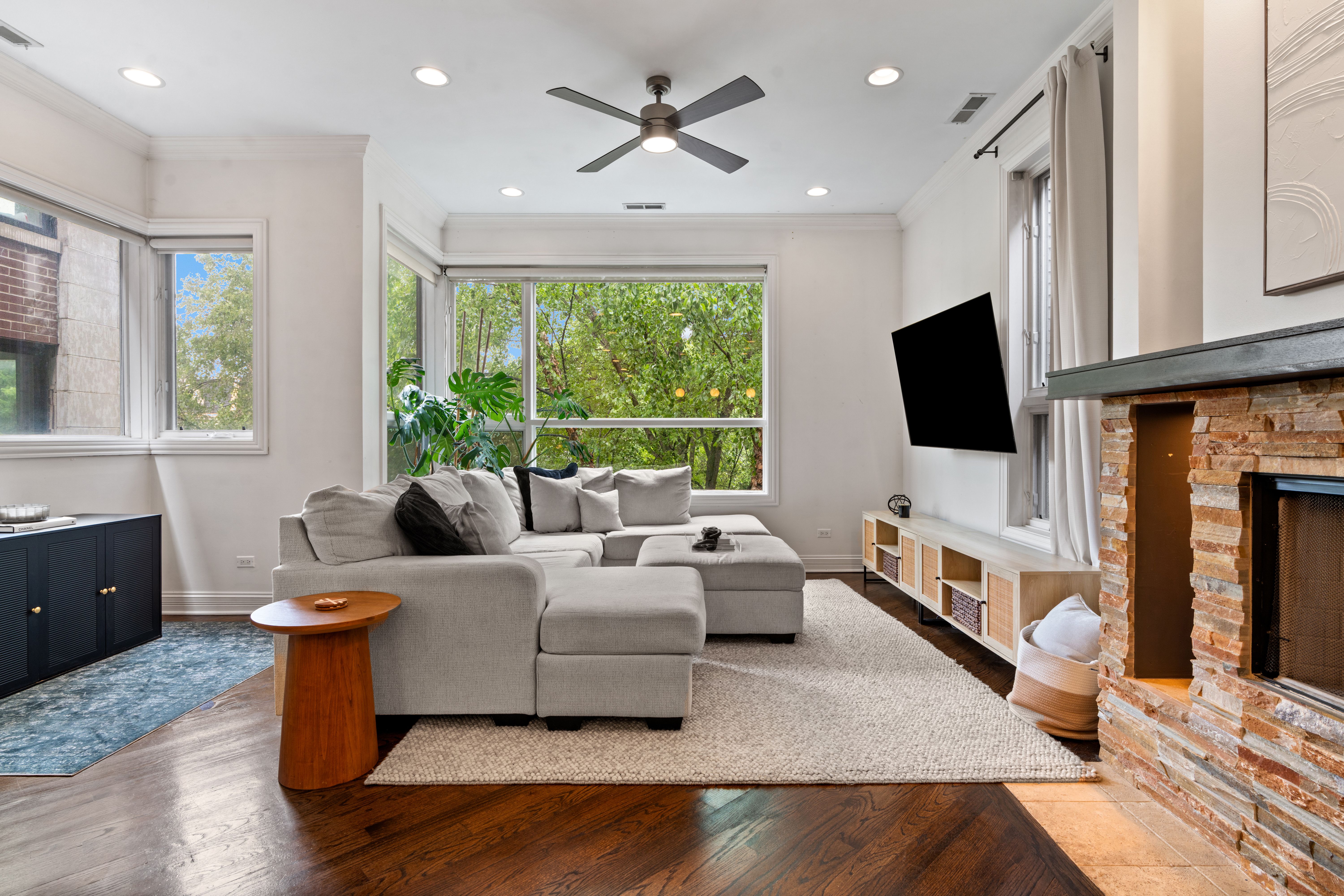  1131 W Addison Street, Chicago, IL, 60613 - 物件實景