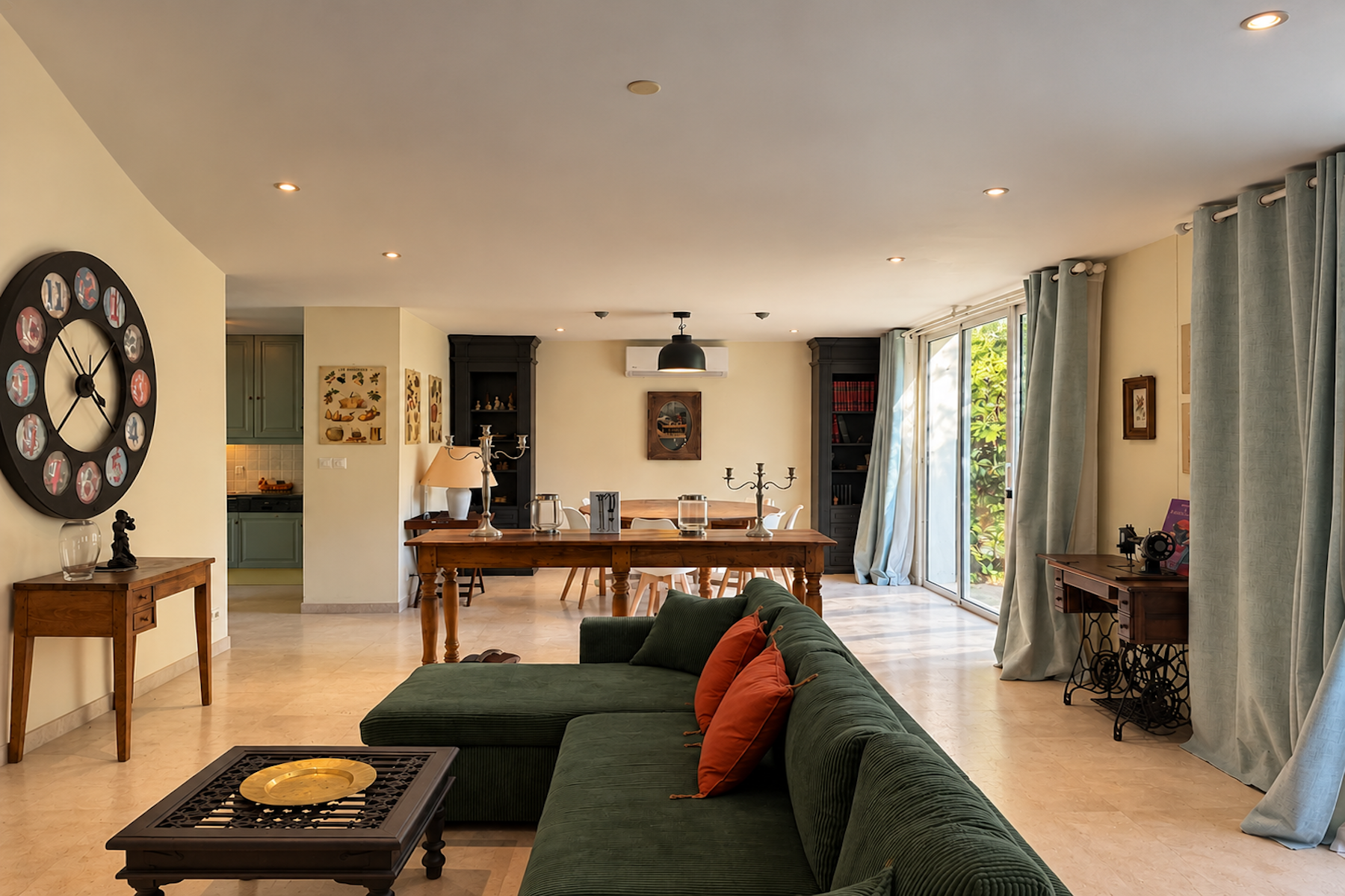  35 Minutes from Uzès – Charming 510 sqm Provençal Farmhouse Set Within 1.8 Hect… - 物件實景