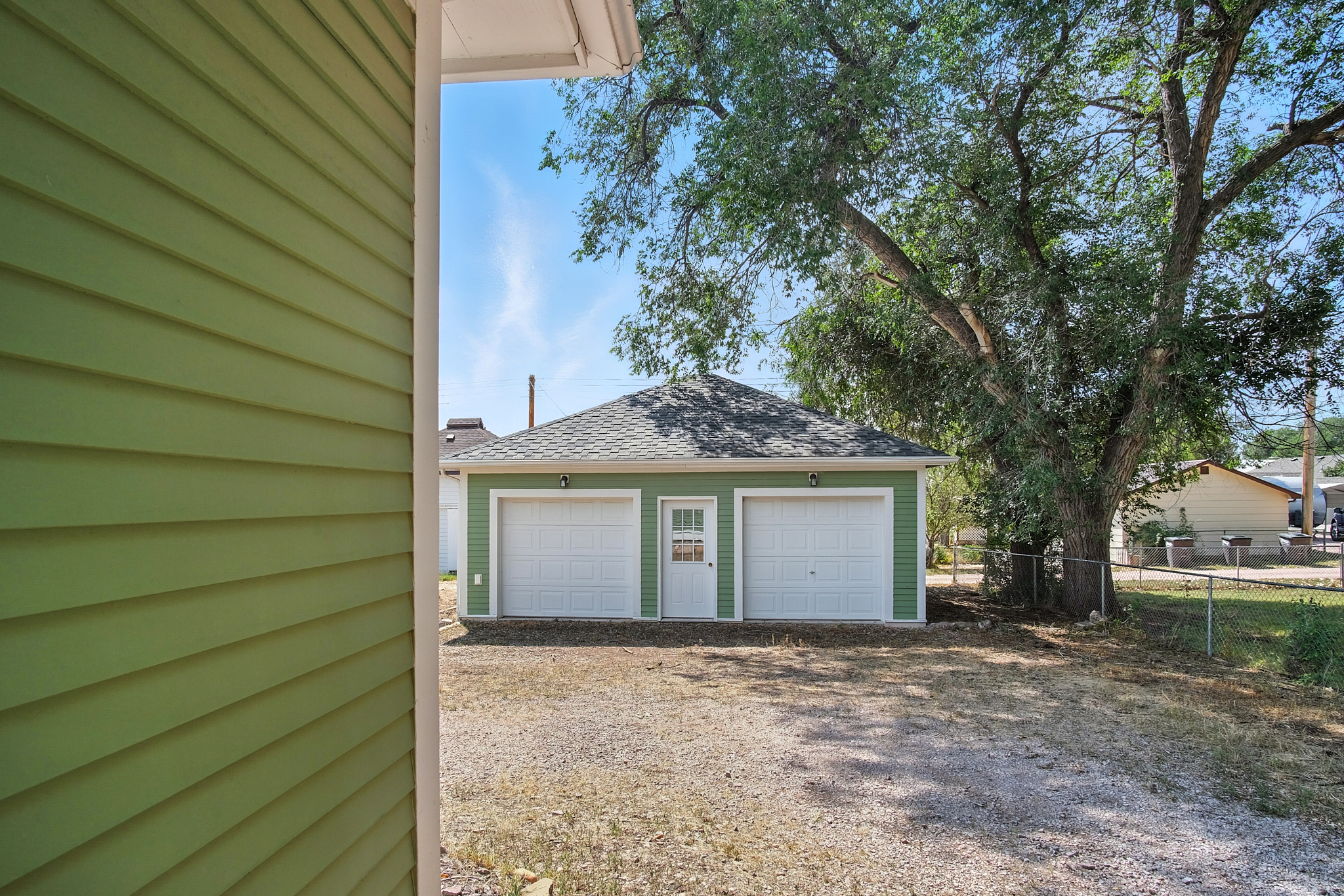 Hot Springs, South Dakota, 57747, United States, 5 Bedrooms Bedrooms, ,4 BathroomsBathrooms,Residential,For Sale,1983319