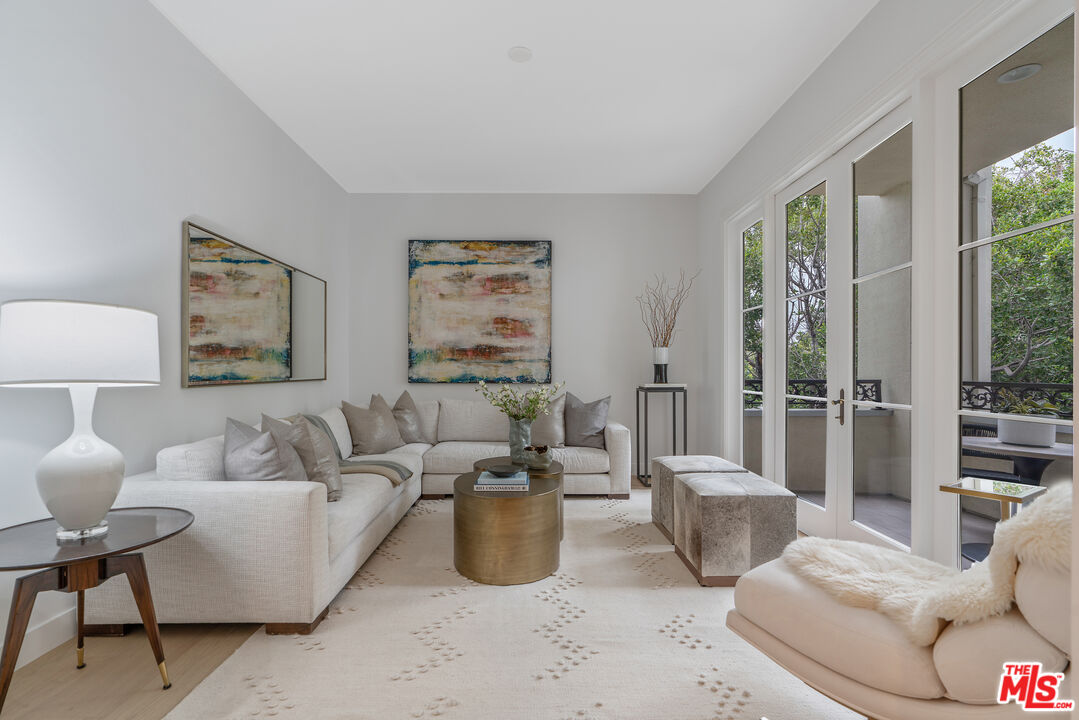 Los Angeles, California, 90067, United States, 2 Bedrooms Bedrooms, ,3 BathroomsBathrooms,Residential,For Sale,1901982