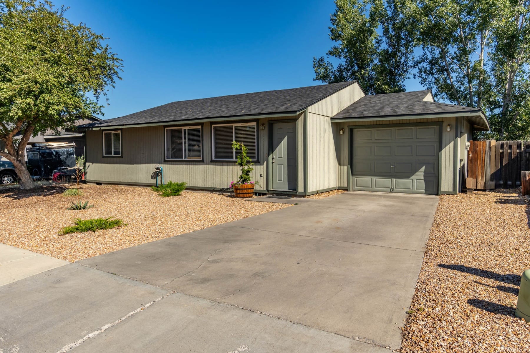  3217 SW Quartz Avenue Redmond, OR 97756 - 物件實景