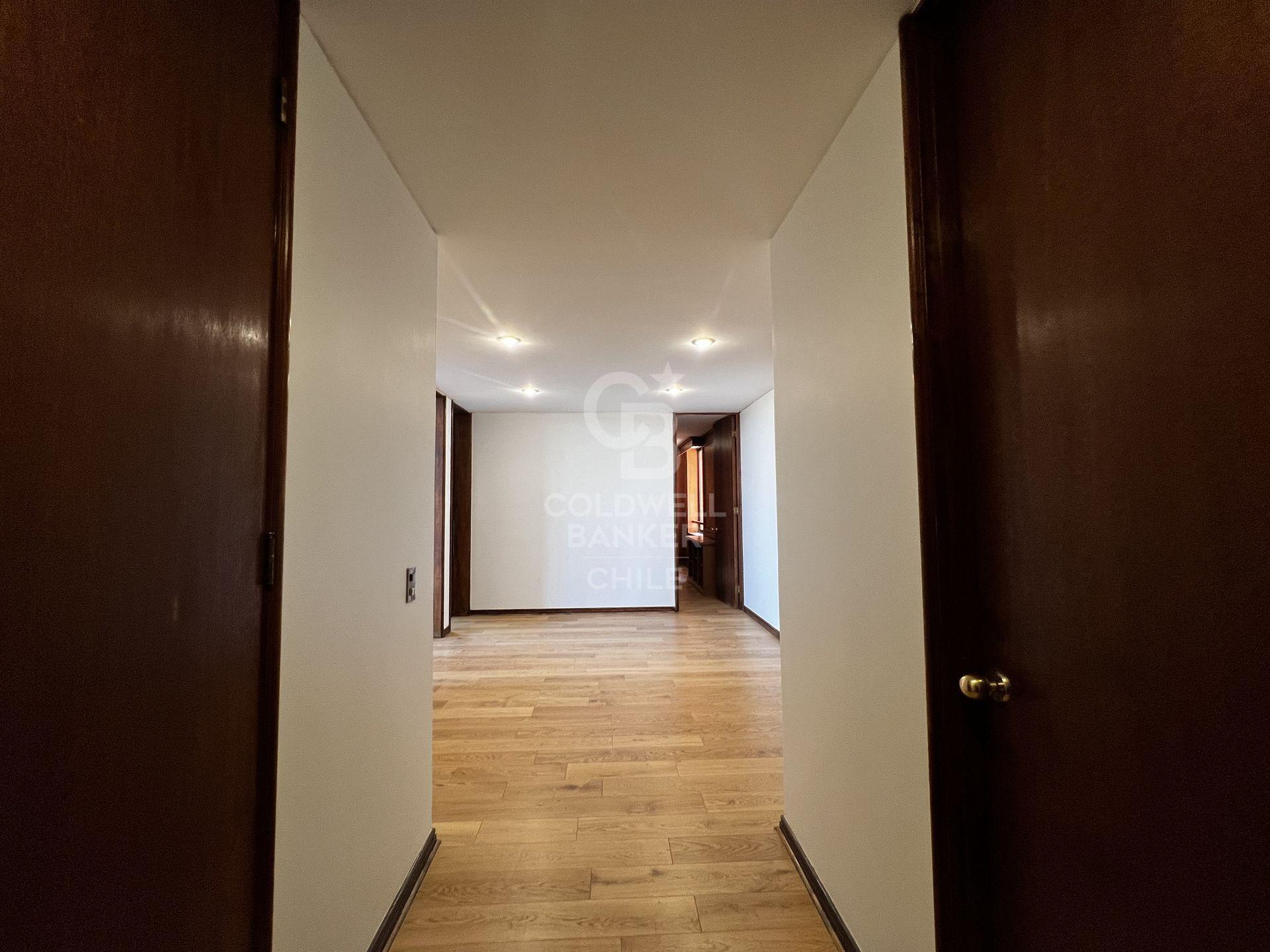 Vitacura, Chile, 4 Bedrooms Bedrooms, ,5 BathroomsBathrooms,Residential,For Sale,1767122