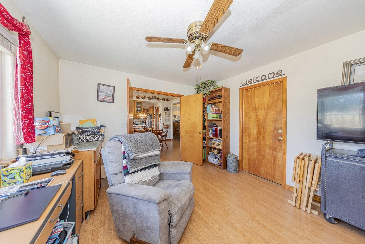 Raymond, California, 93653, United States, 4 Bedrooms Bedrooms, ,3 BathroomsBathrooms,Residential,For Sale,1976081