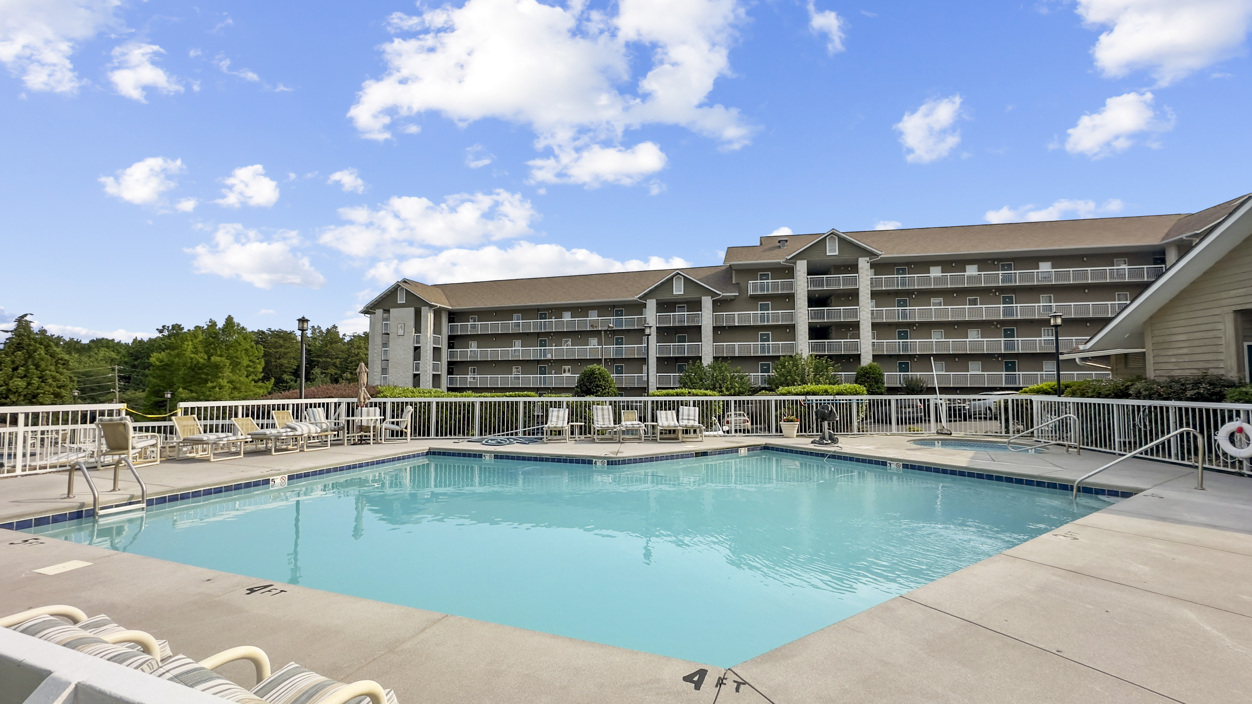 Pigeon Forge, Tennessee, 37863, United States, 4 Bedrooms Bedrooms, ,3 BathroomsBathrooms,Residential,For Sale,1923955