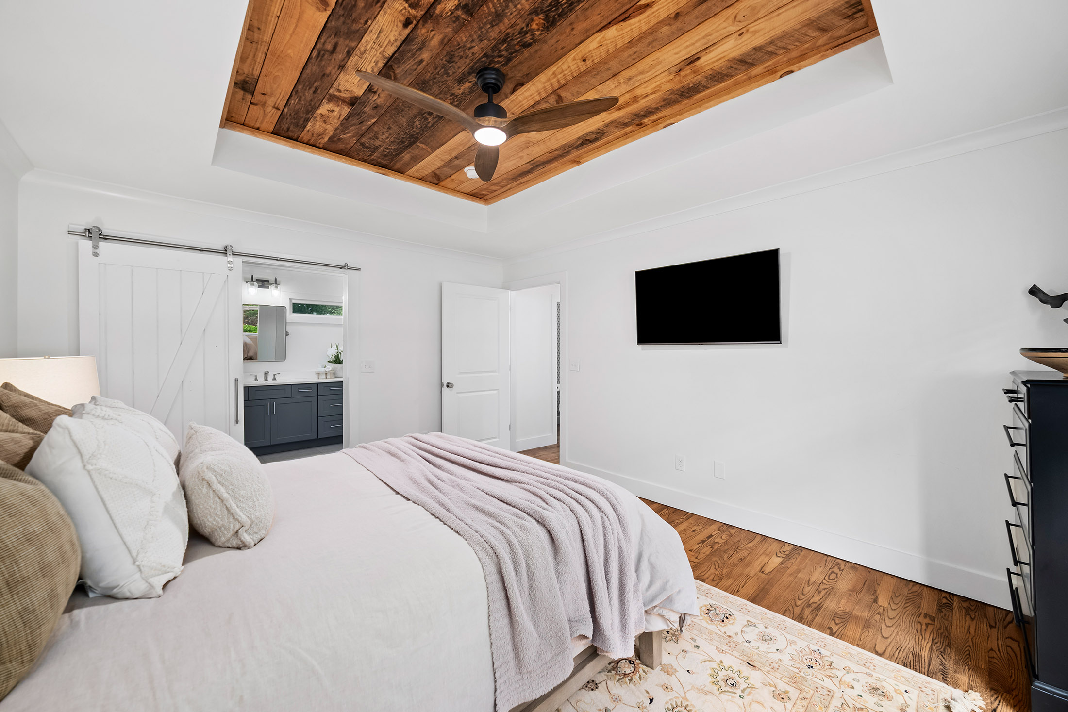  Extensively Renovated Home in the Heart of Downtown Alpharetta - 物件實景