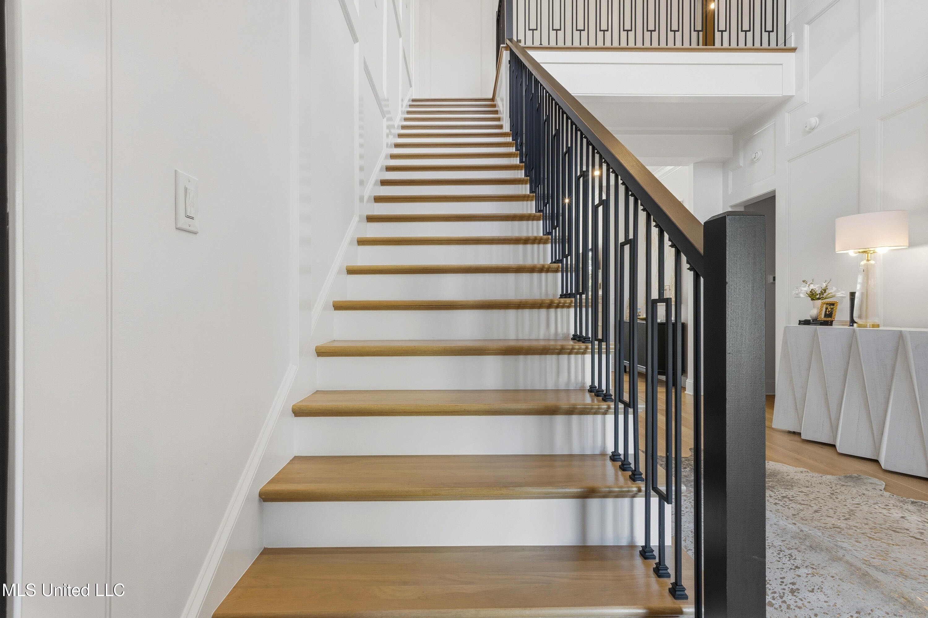 Biloxi, Mississippi, 39532, United States, 4 Bedrooms Bedrooms, ,4 BathroomsBathrooms,Residential,For Sale,1990750